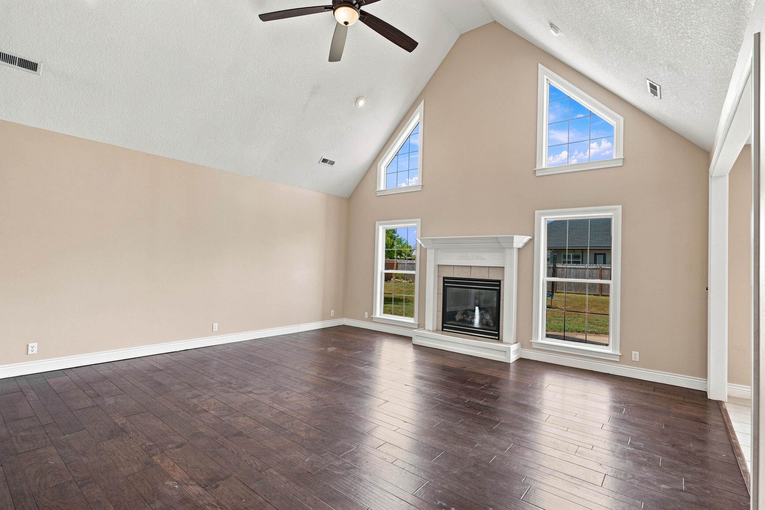 113 Justin Boulevard Property Photo 11