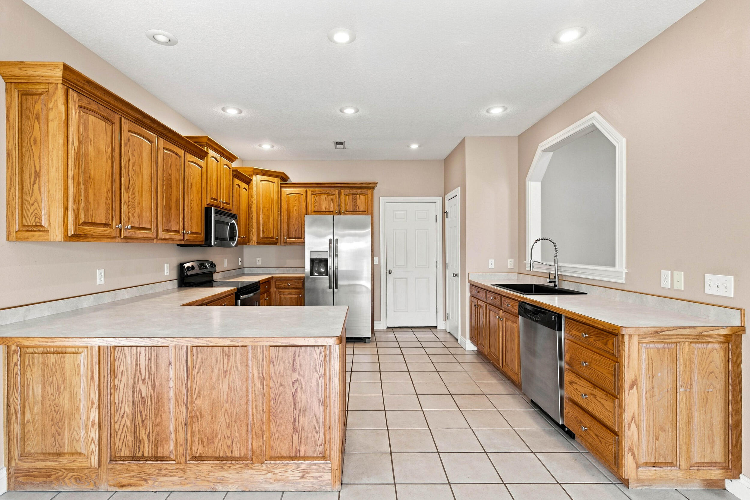 113 Justin Boulevard Property Photo 14