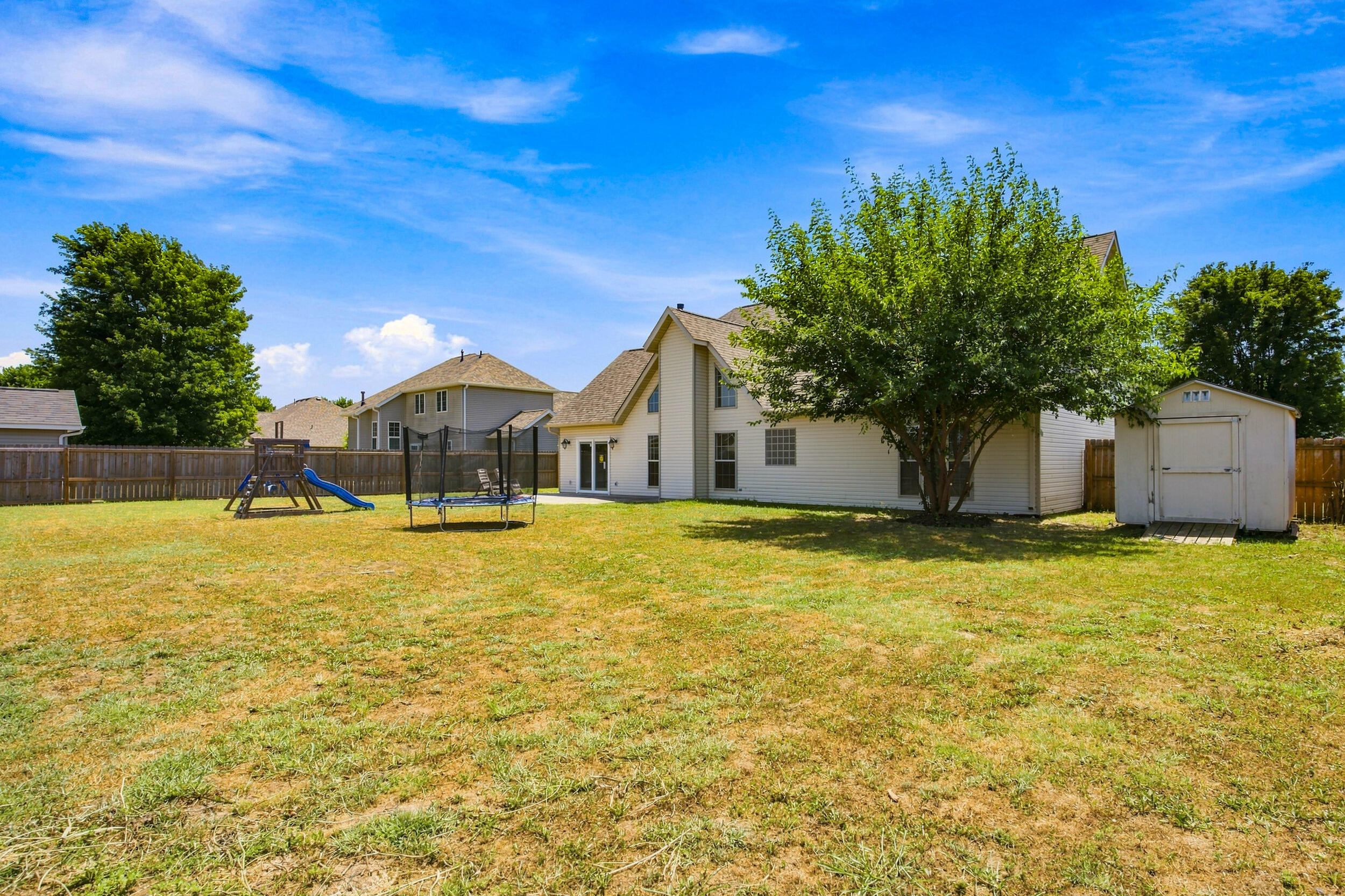 113 Justin Boulevard Property Photo 42