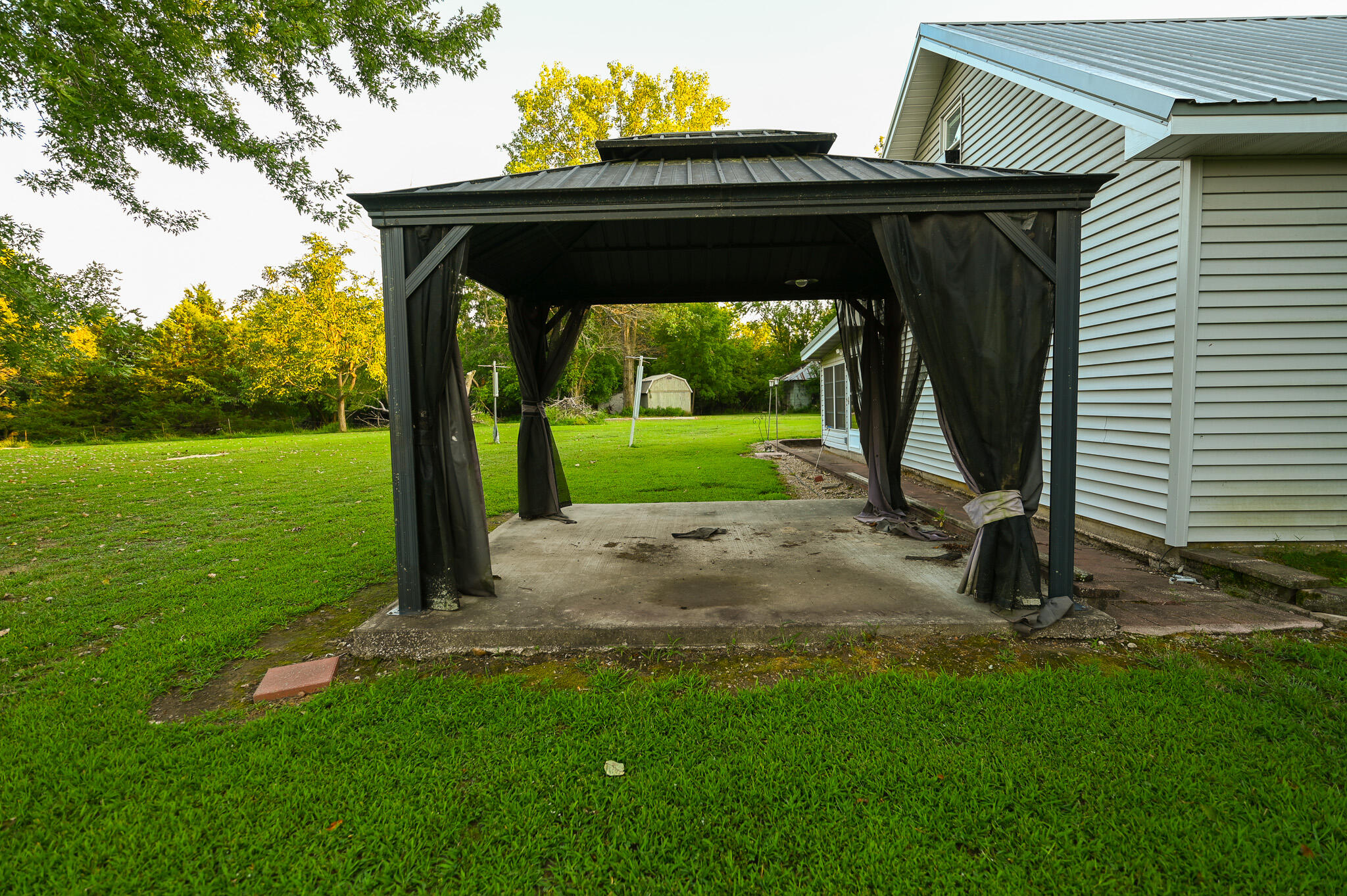 14143 South 2875th Road Property Photo 19