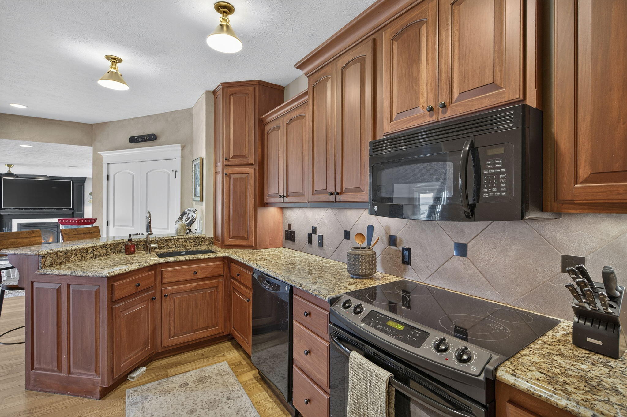 190 Highland Drive Property Photo 38