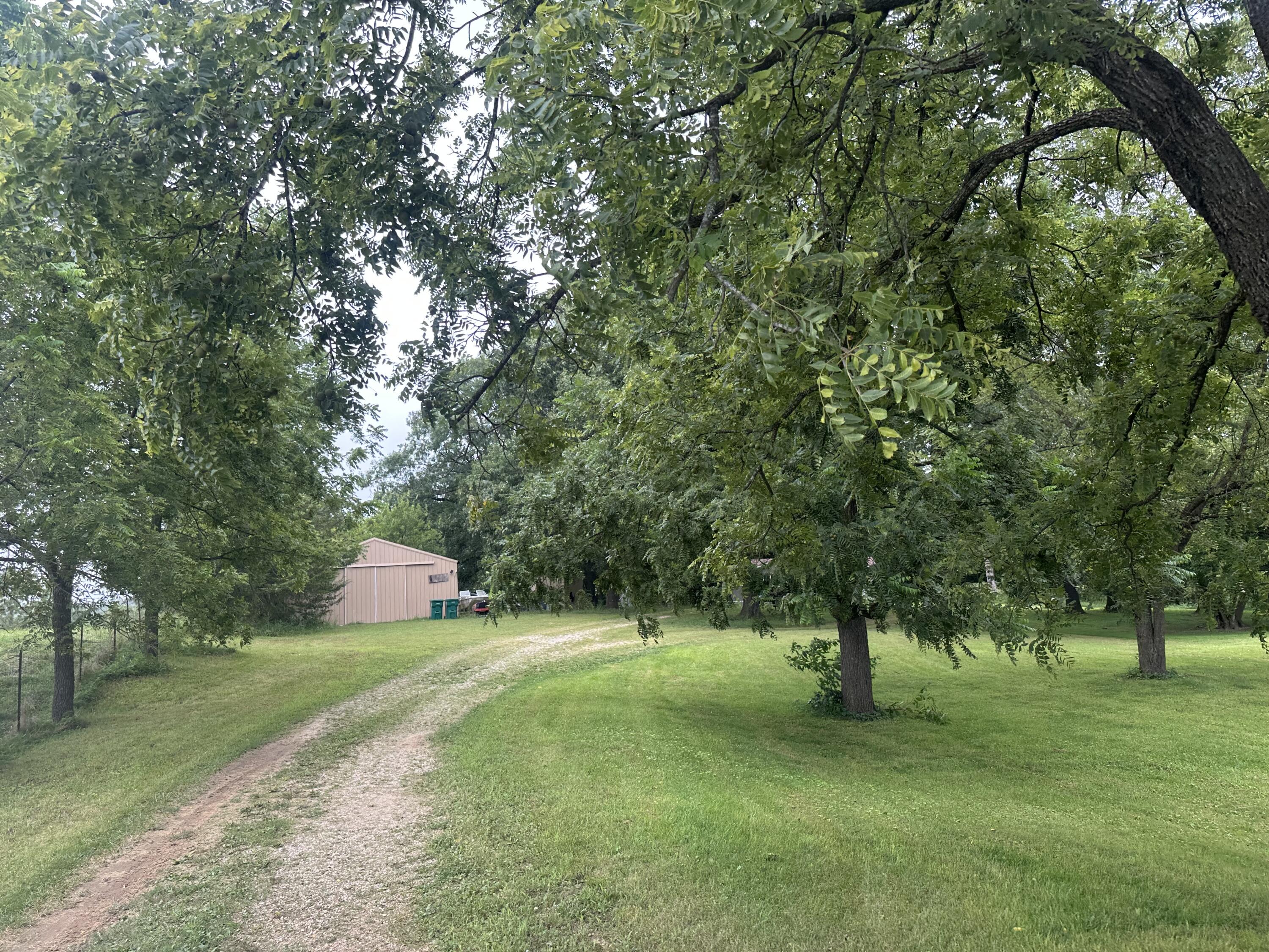 3827 Gravel Point Road Property Photo 5