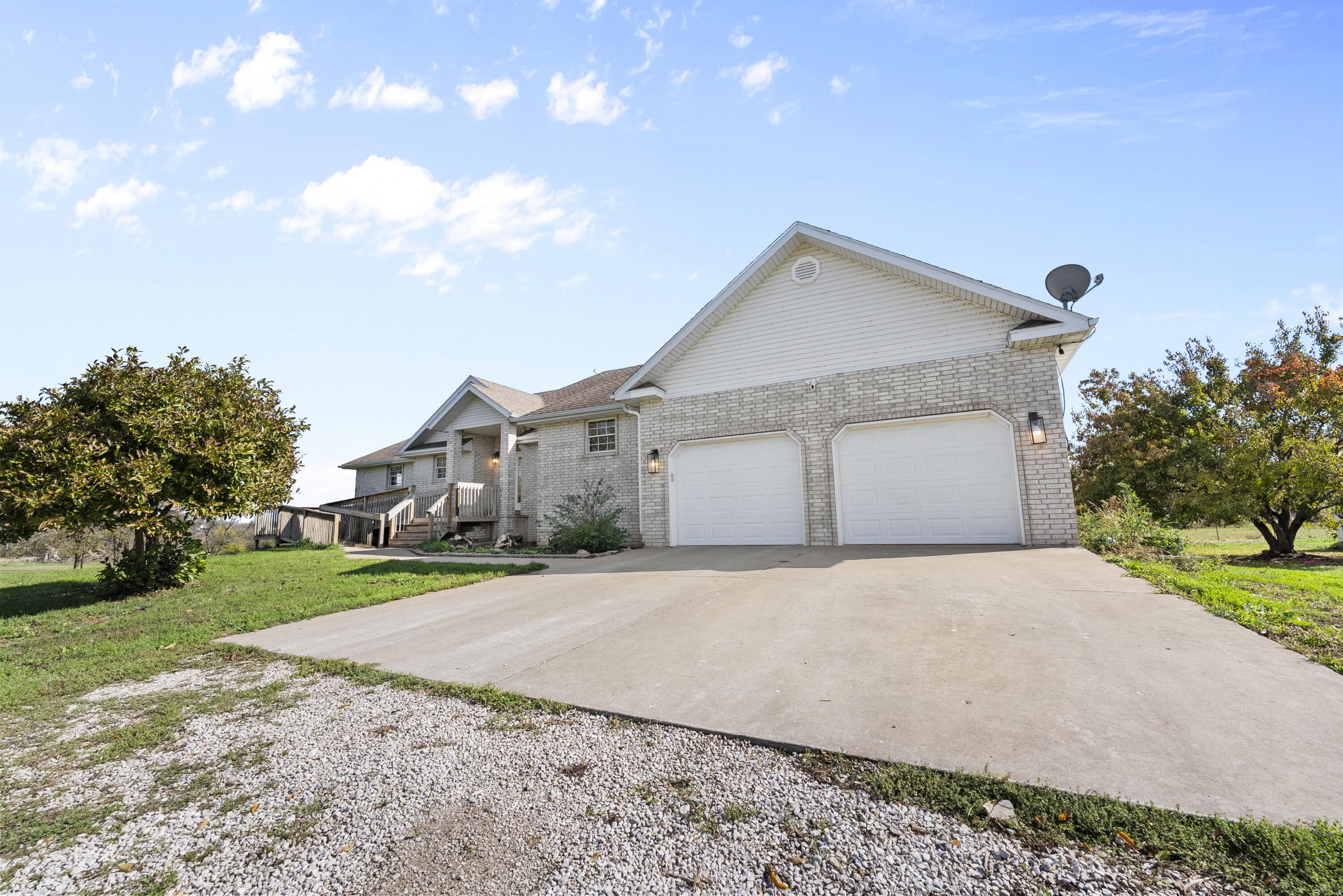 6419 Wexford Lane Property Photo 4