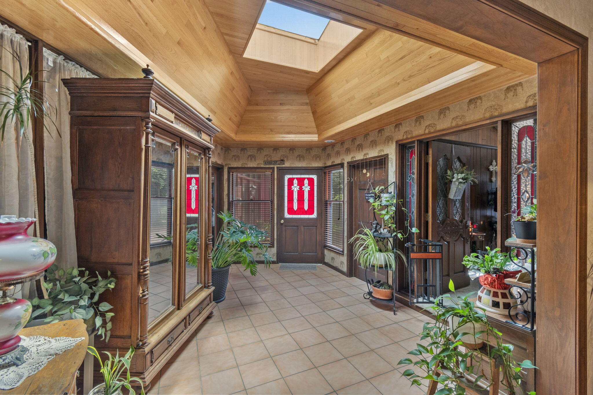 1900 East Arcadia Drive Property Photo 15