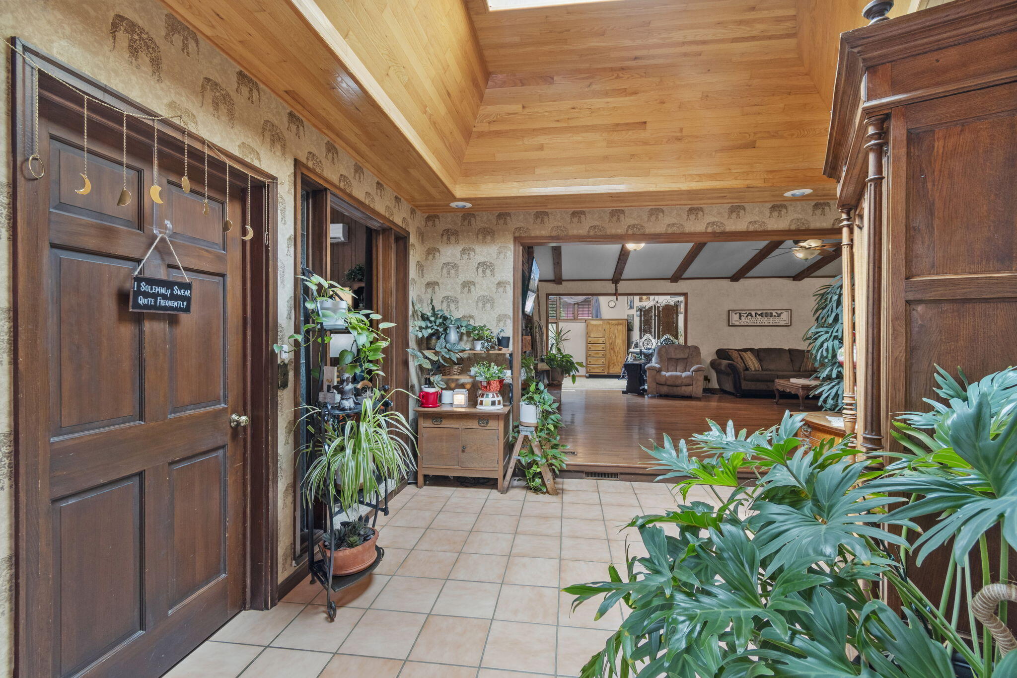 1900 East Arcadia Drive Property Photo 16