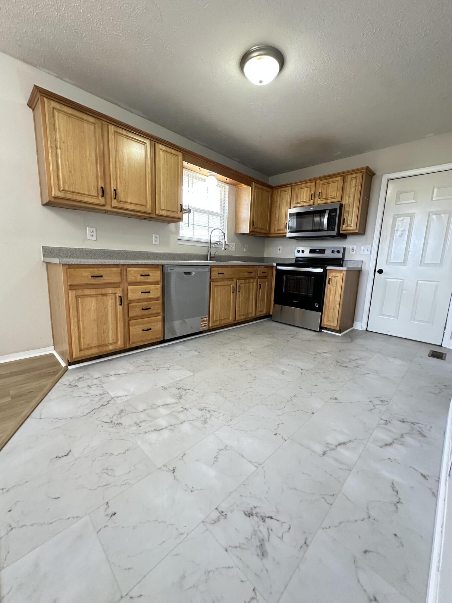 5408 South Spring Court Property Photo 8
