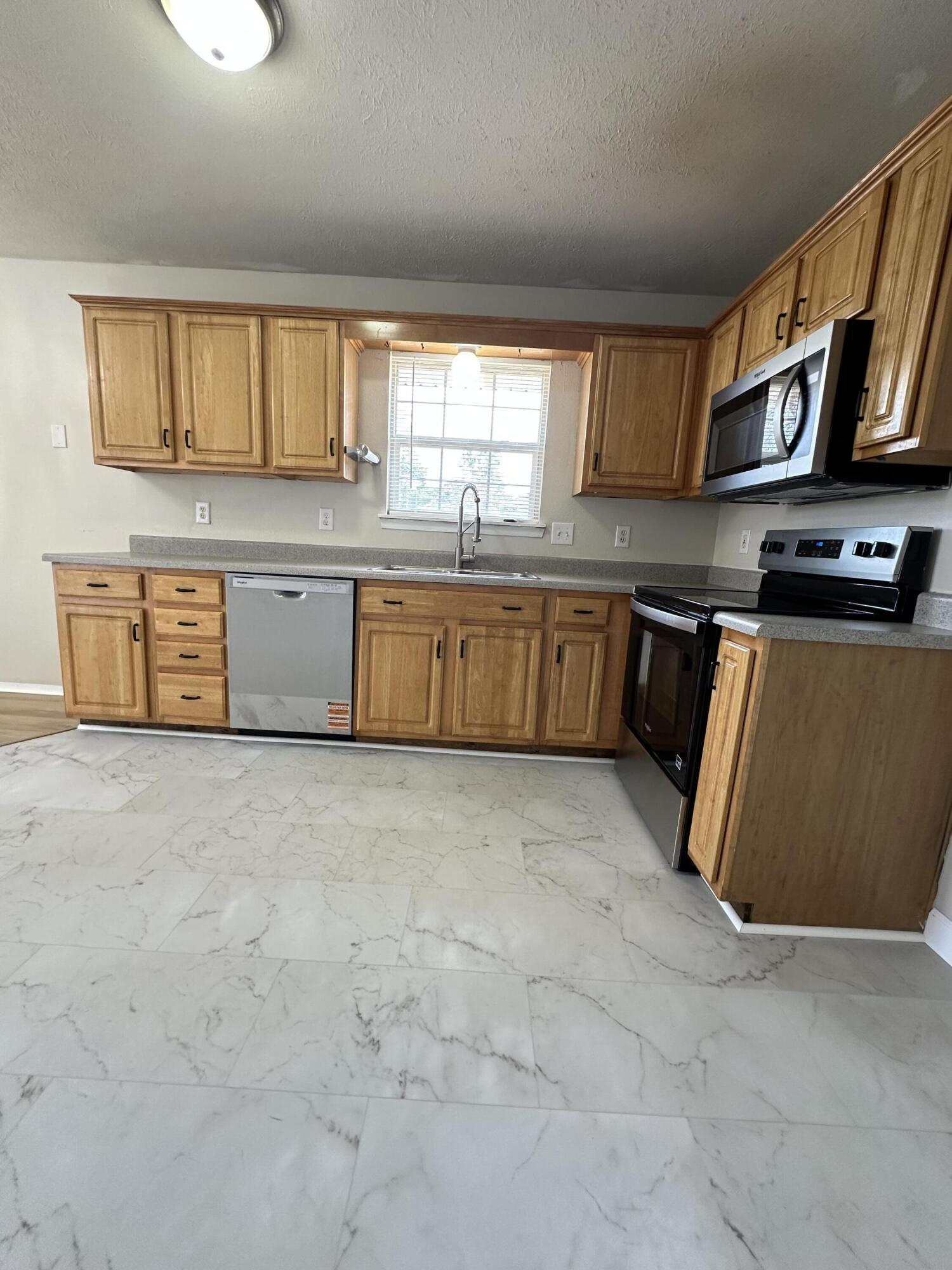 5408 South Spring Court Property Photo 9