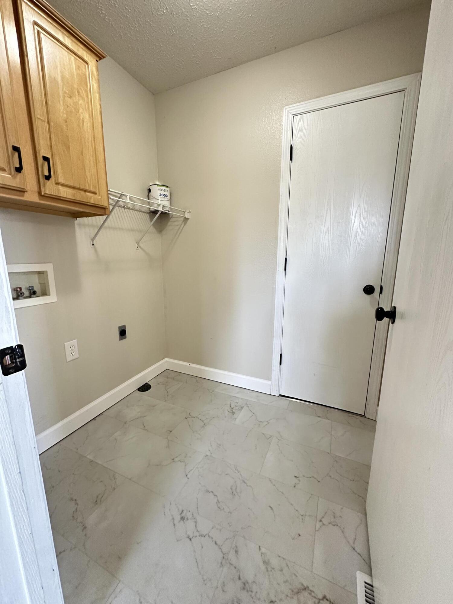 5408 South Spring Court Property Photo 10
