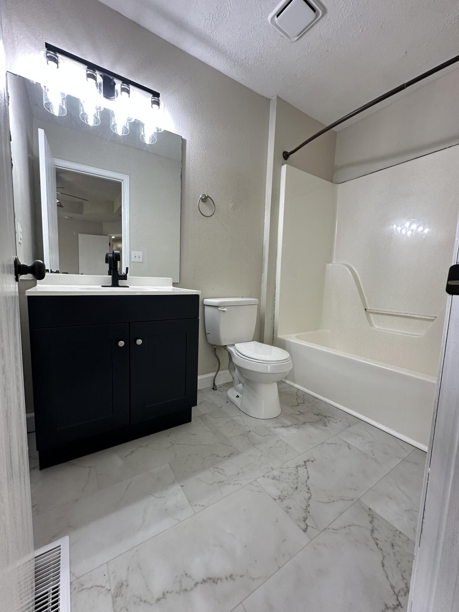 5408 South Spring Court Property Photo 14