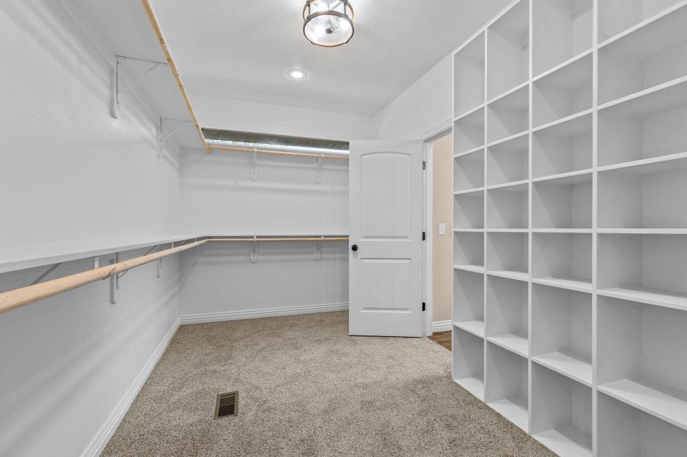 104 West Aven Avenue Property Photo 26