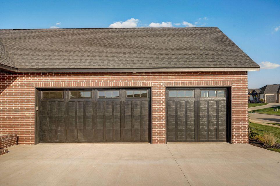 1837 East Cobblestone Drive Property Photo 3