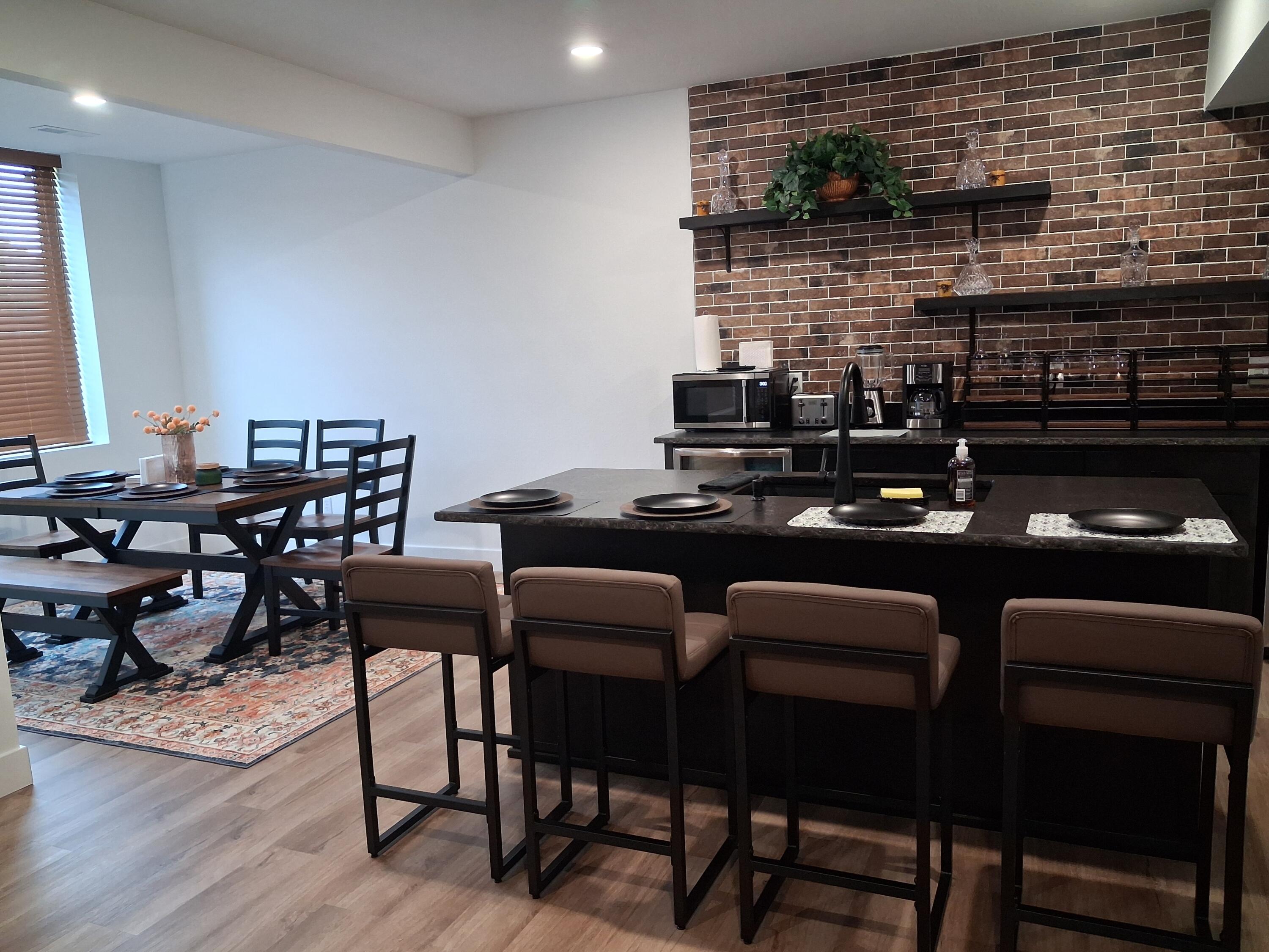 1837 East Cobblestone Drive Property Photo 34