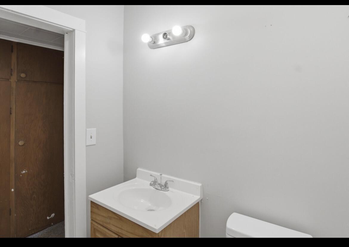 309 South Locust Street Property Photo 19