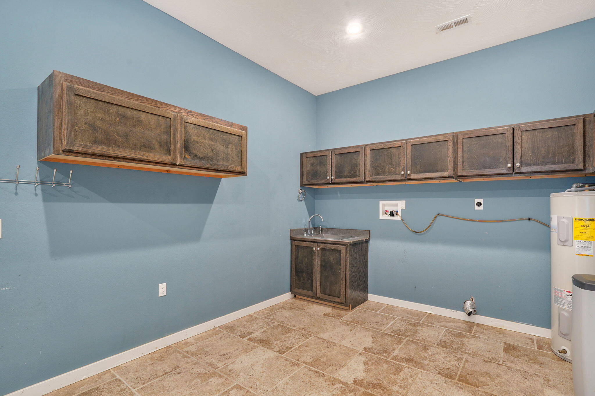 25 Basil Lane Property Photo 34
