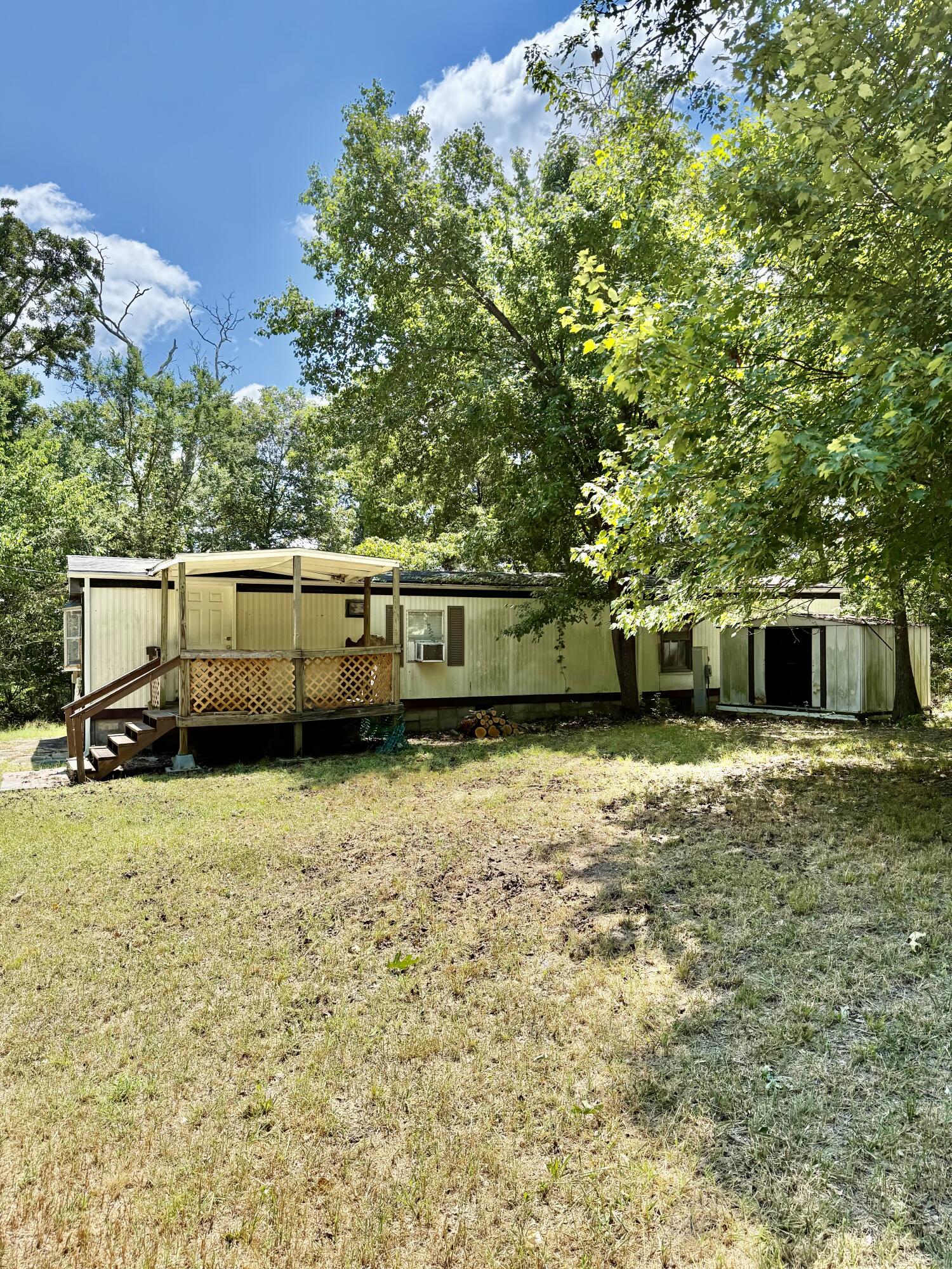 1014 Campground Road Property Photo 2