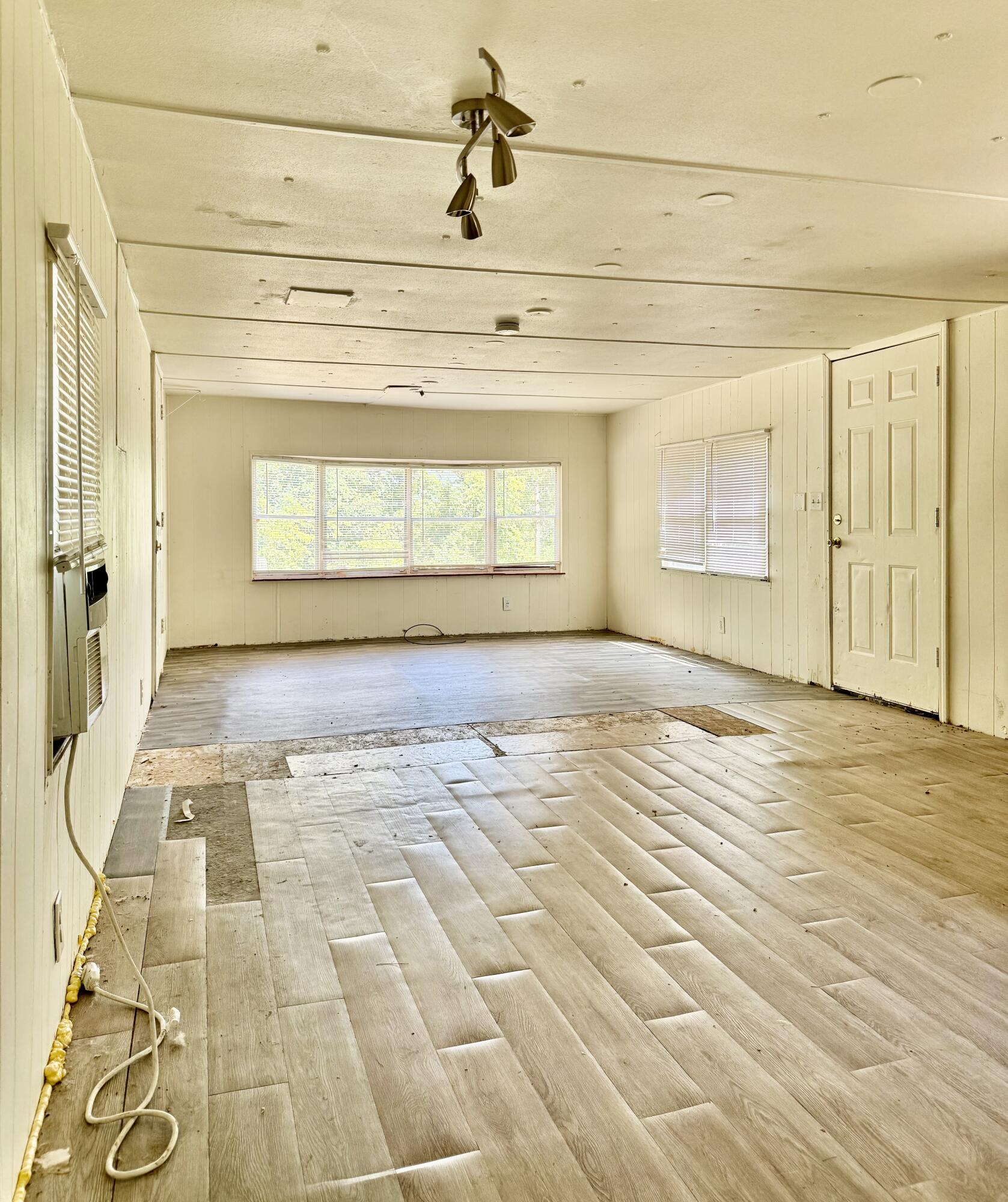 1014 Campground Road Property Photo 6