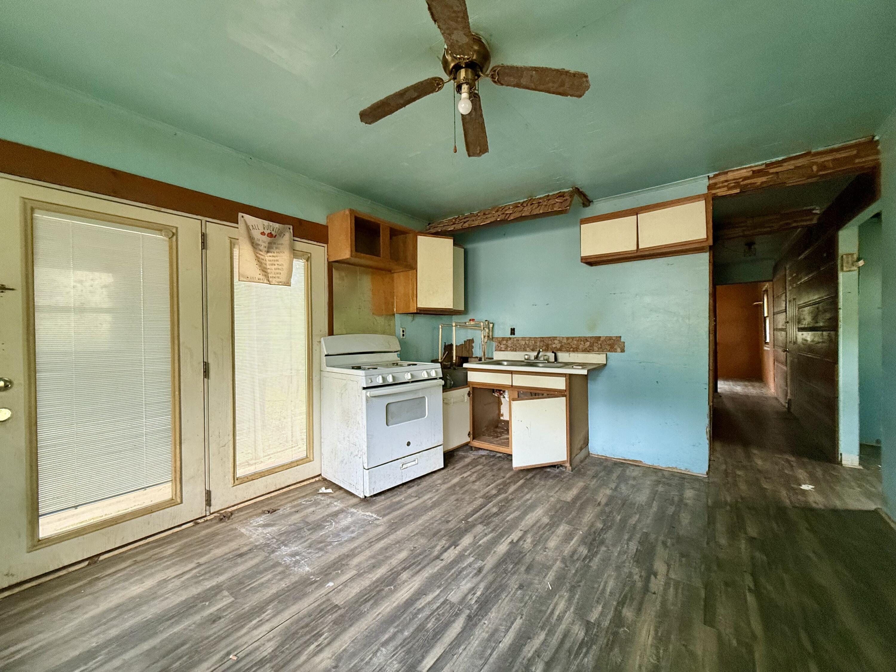 4014 Ash Road Property Photo 7