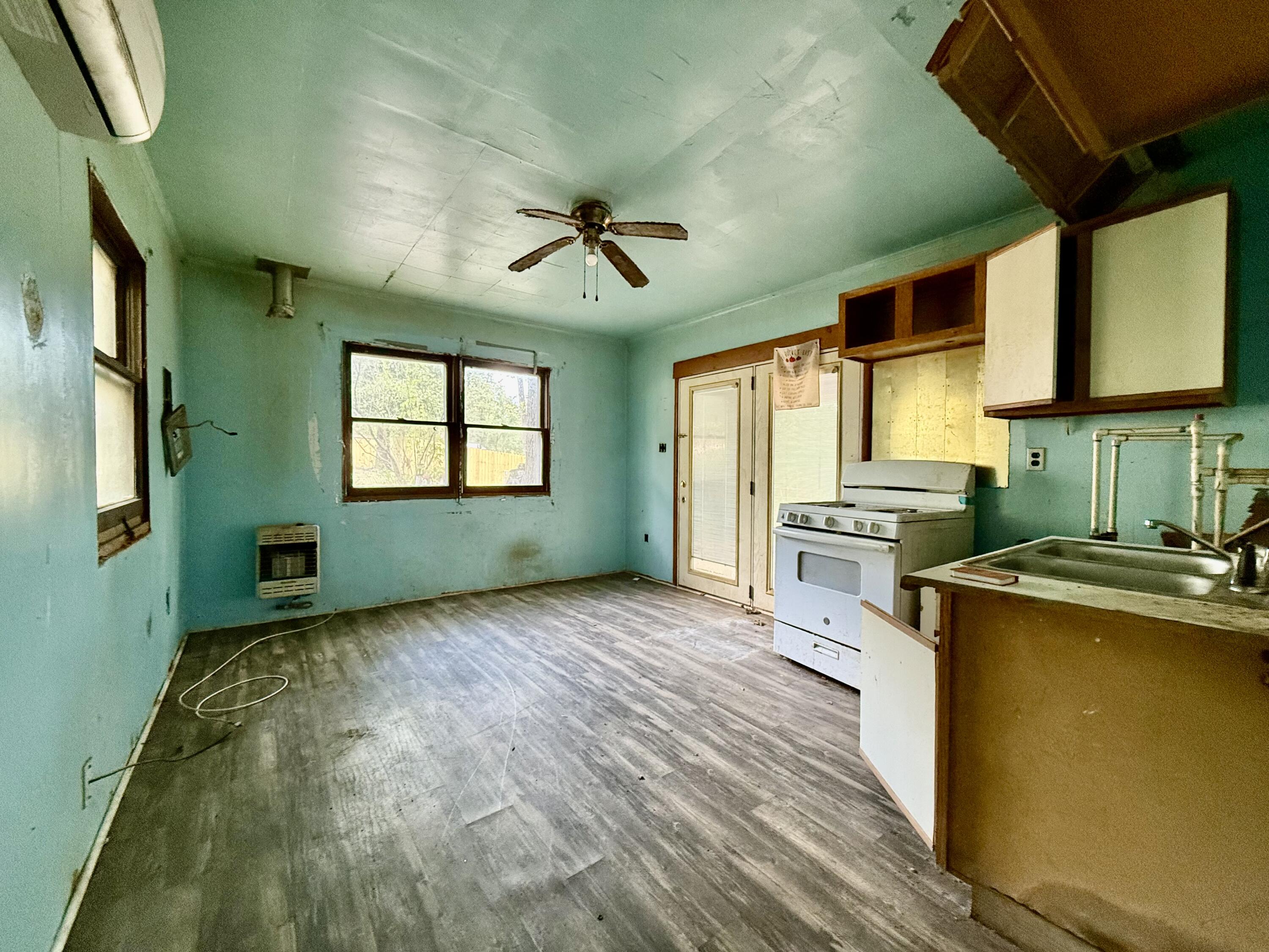 4014 Ash Road Property Photo 8