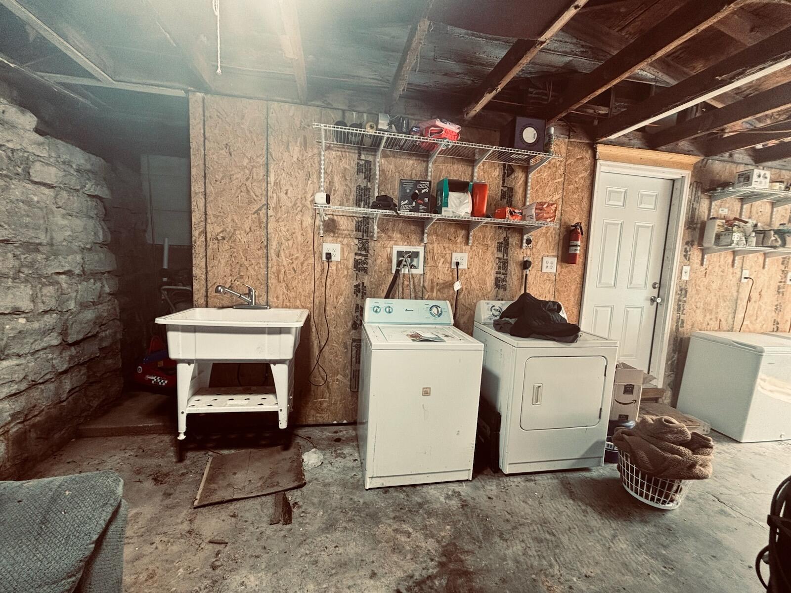 400 1st Street Property Photo 16