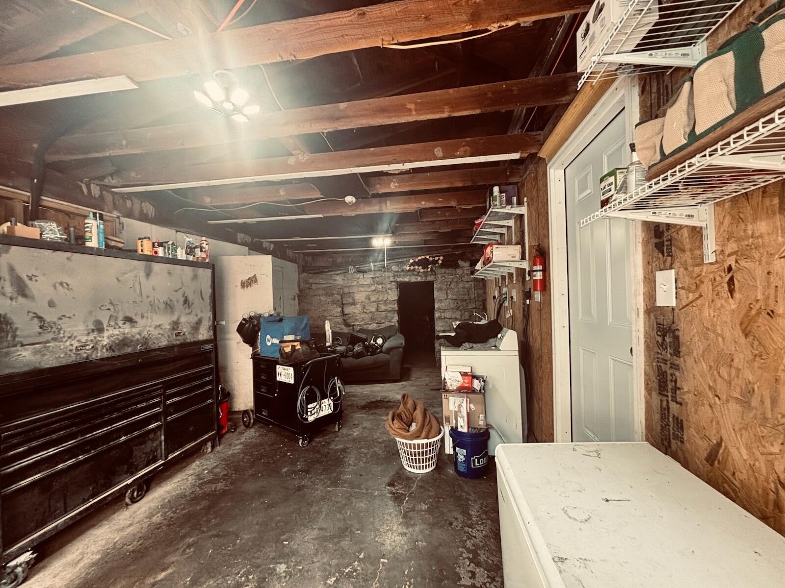 400 1st Street Property Photo 17