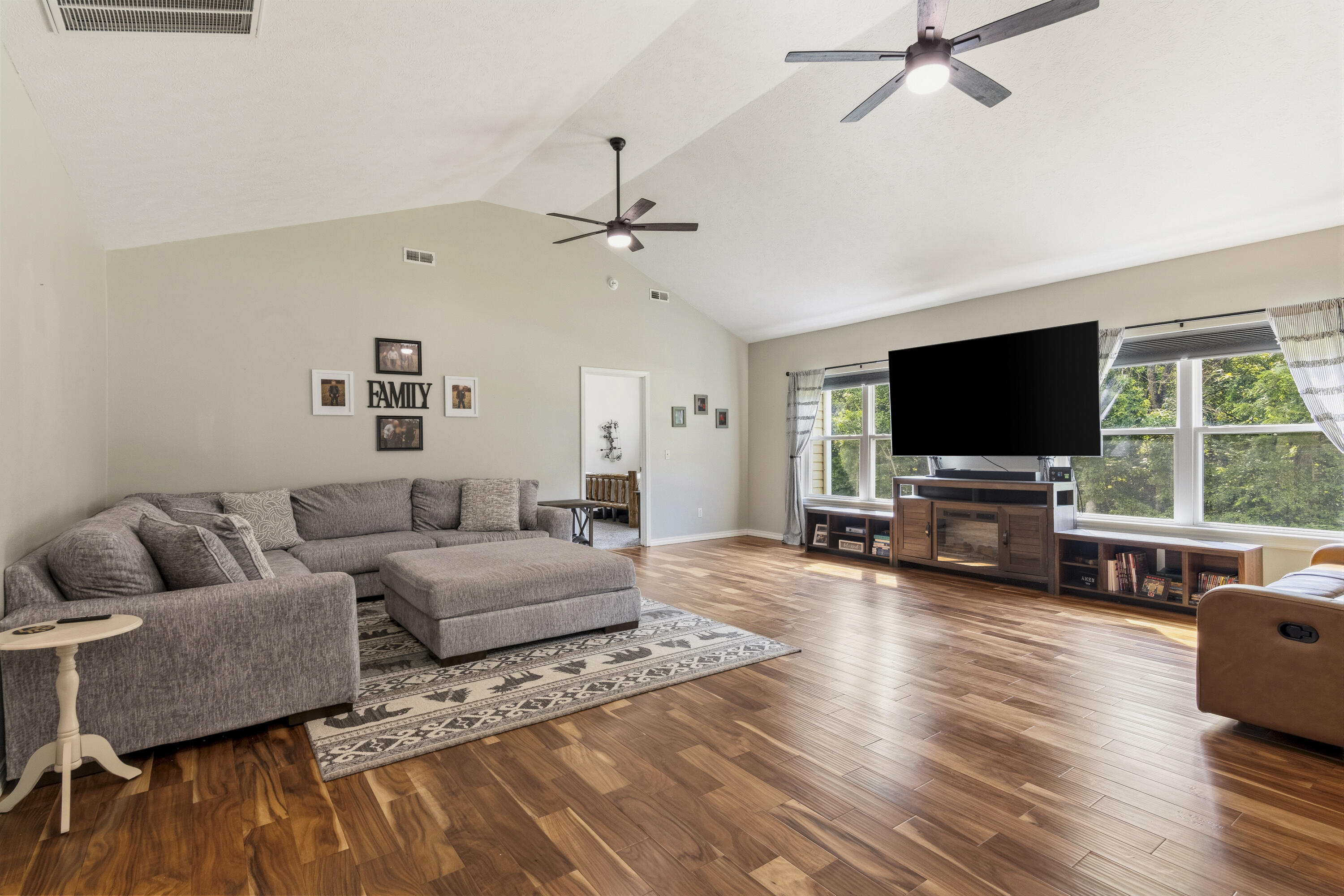 60330475 Property Photo 11
