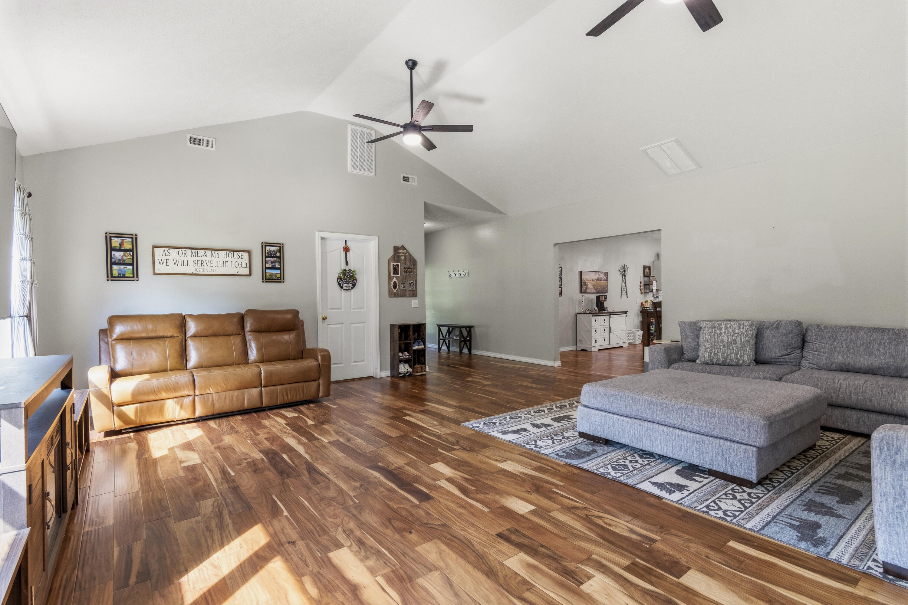 60330475 Property Photo 12