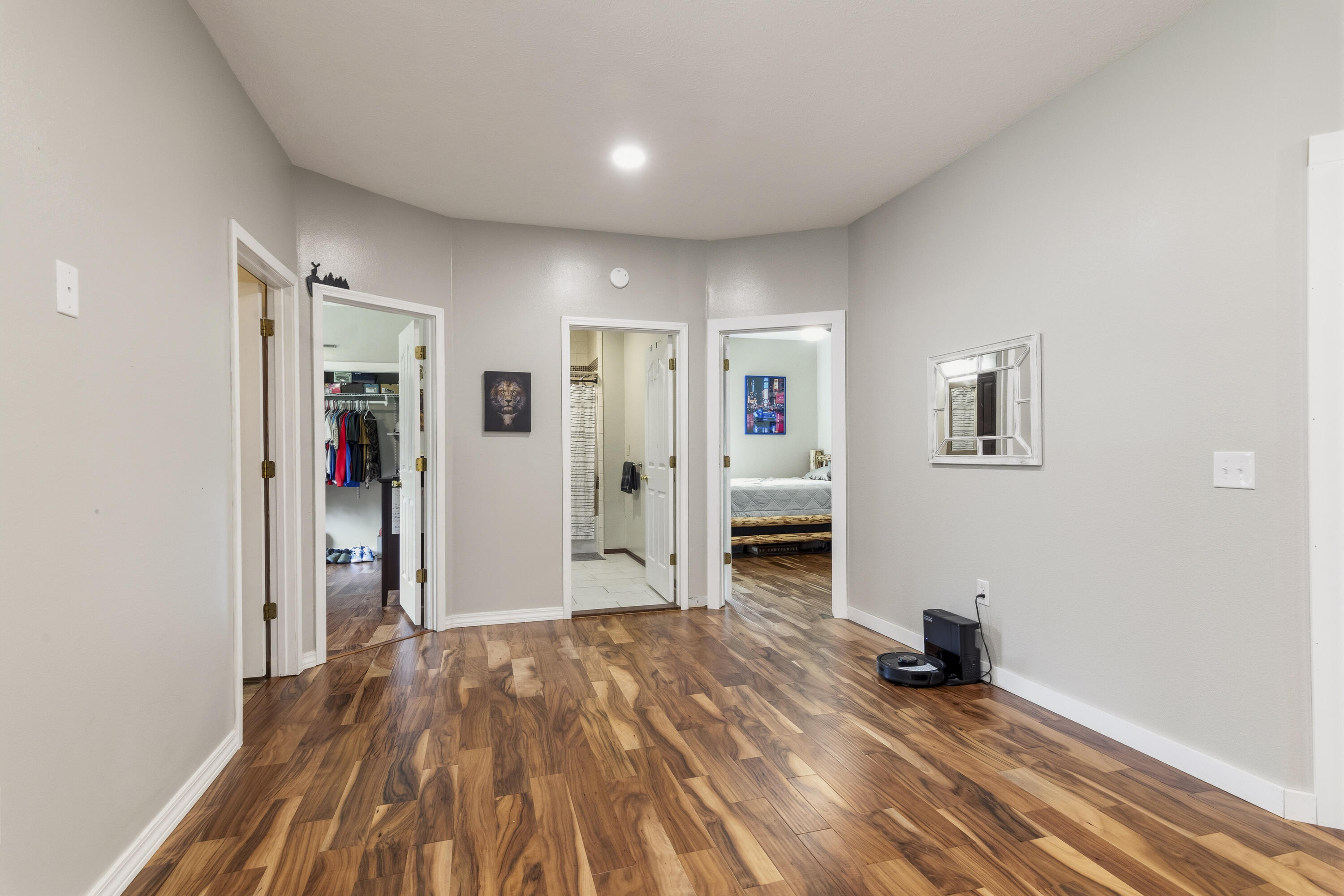 60330475 Property Photo 24