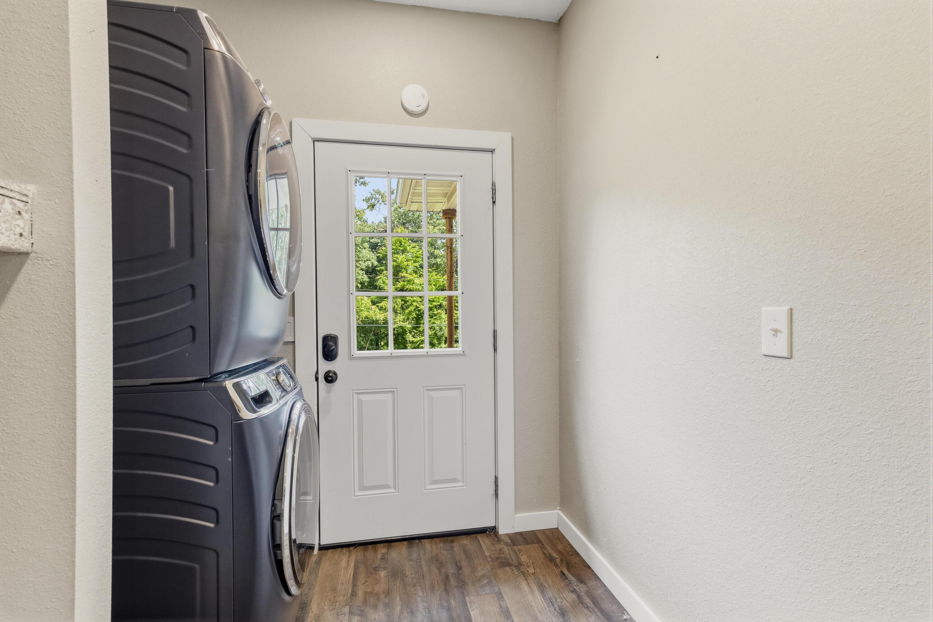 60330475 Property Photo 28