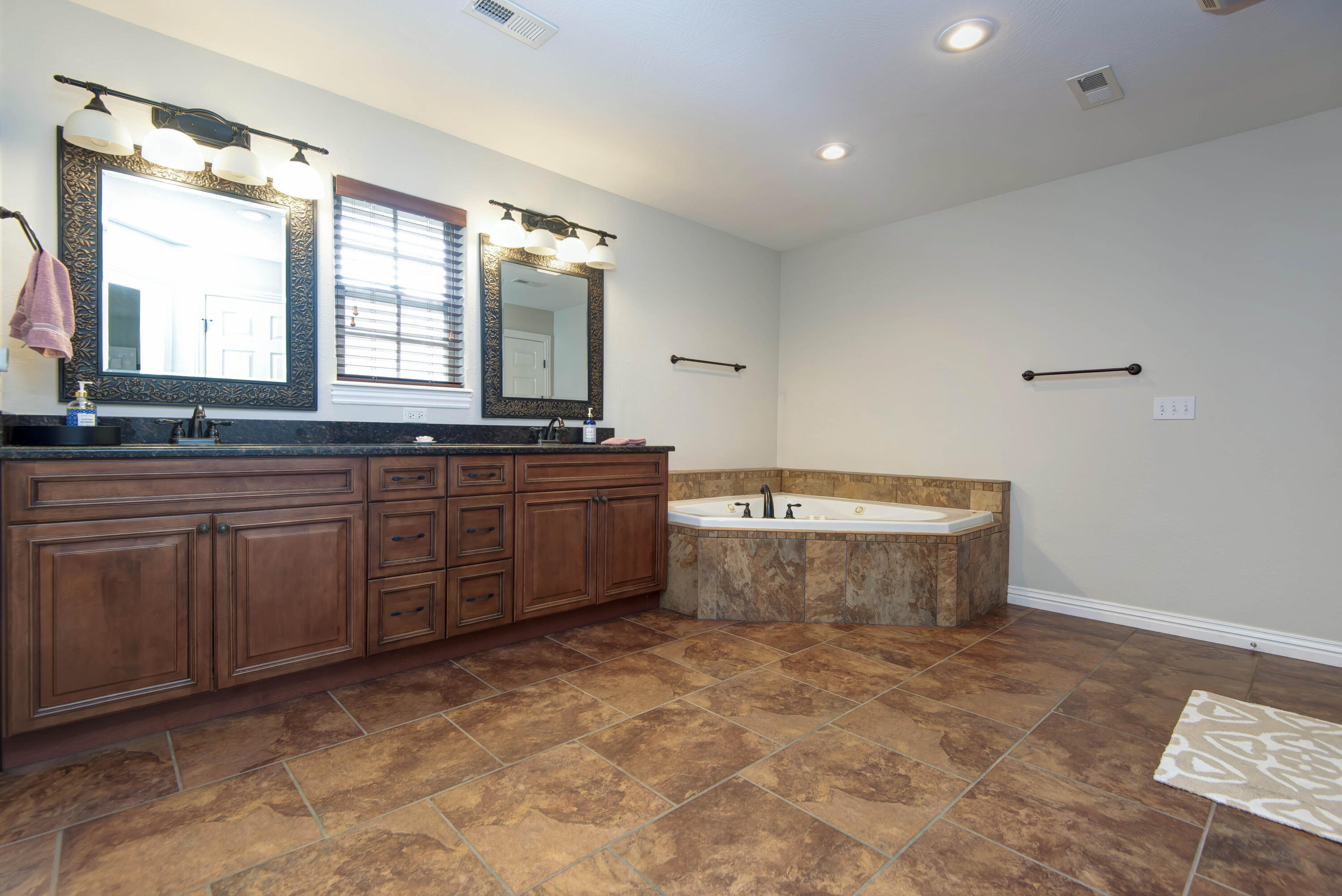 4649 Silo Hills Drive Property Photo 14