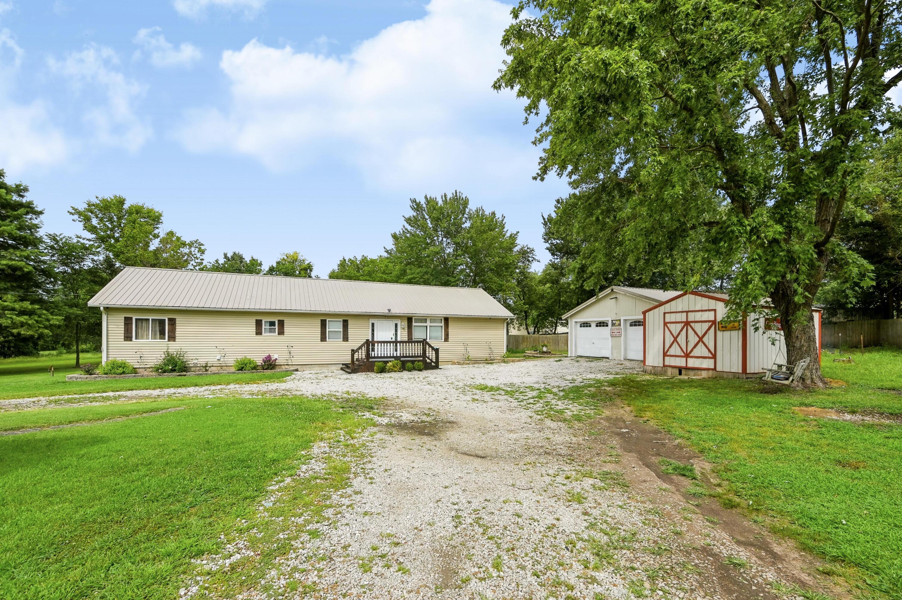 2403 Eve Road Property Photo 1