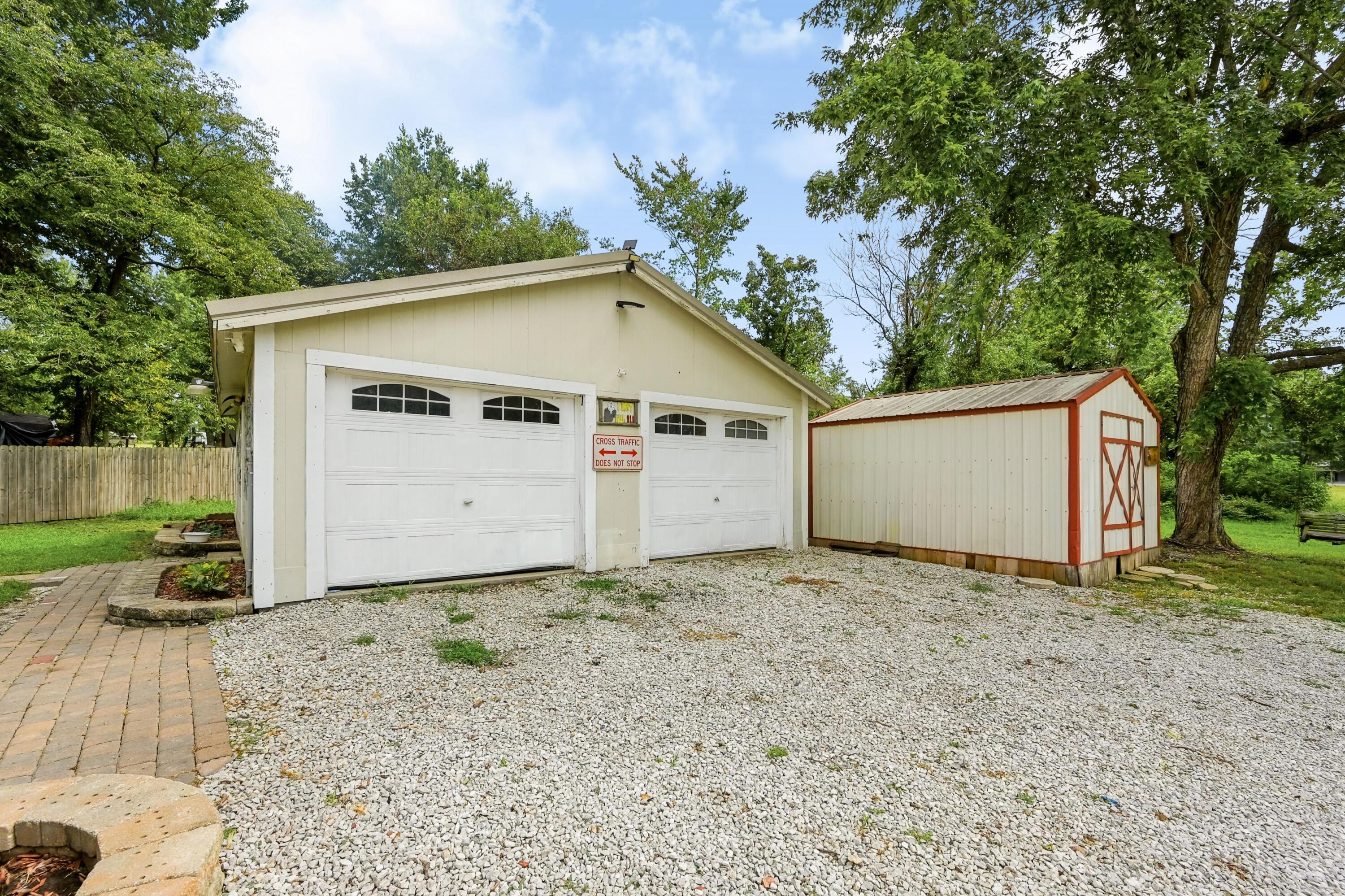 2403 Eve Road Property Photo 35
