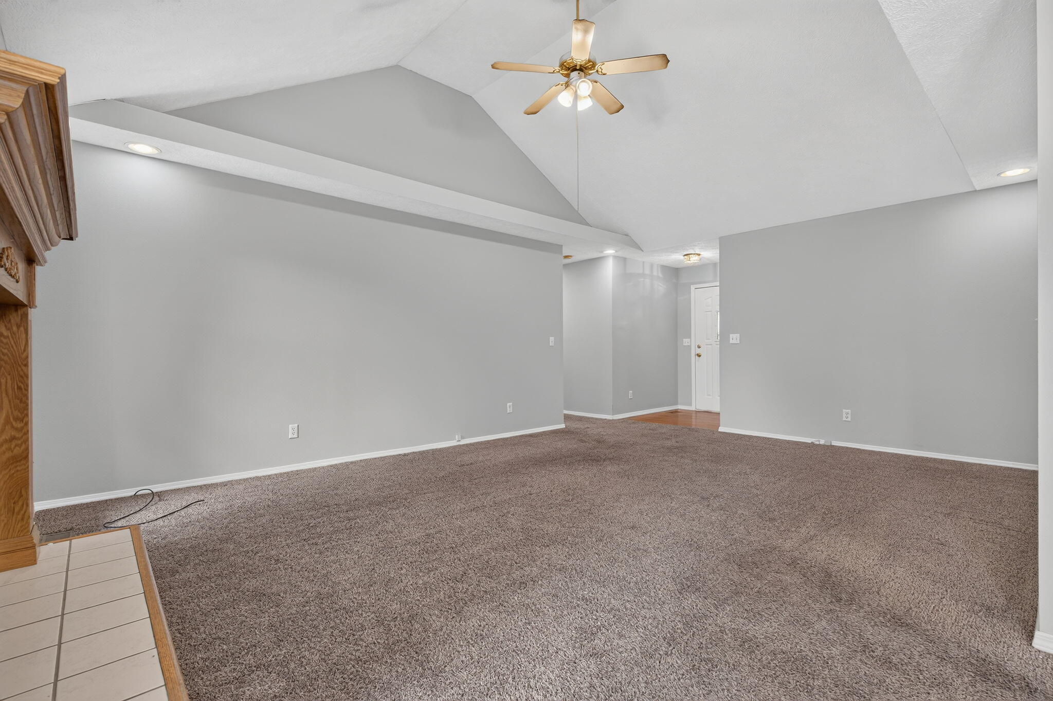 1006 West Cobblefield Way Property Photo 5