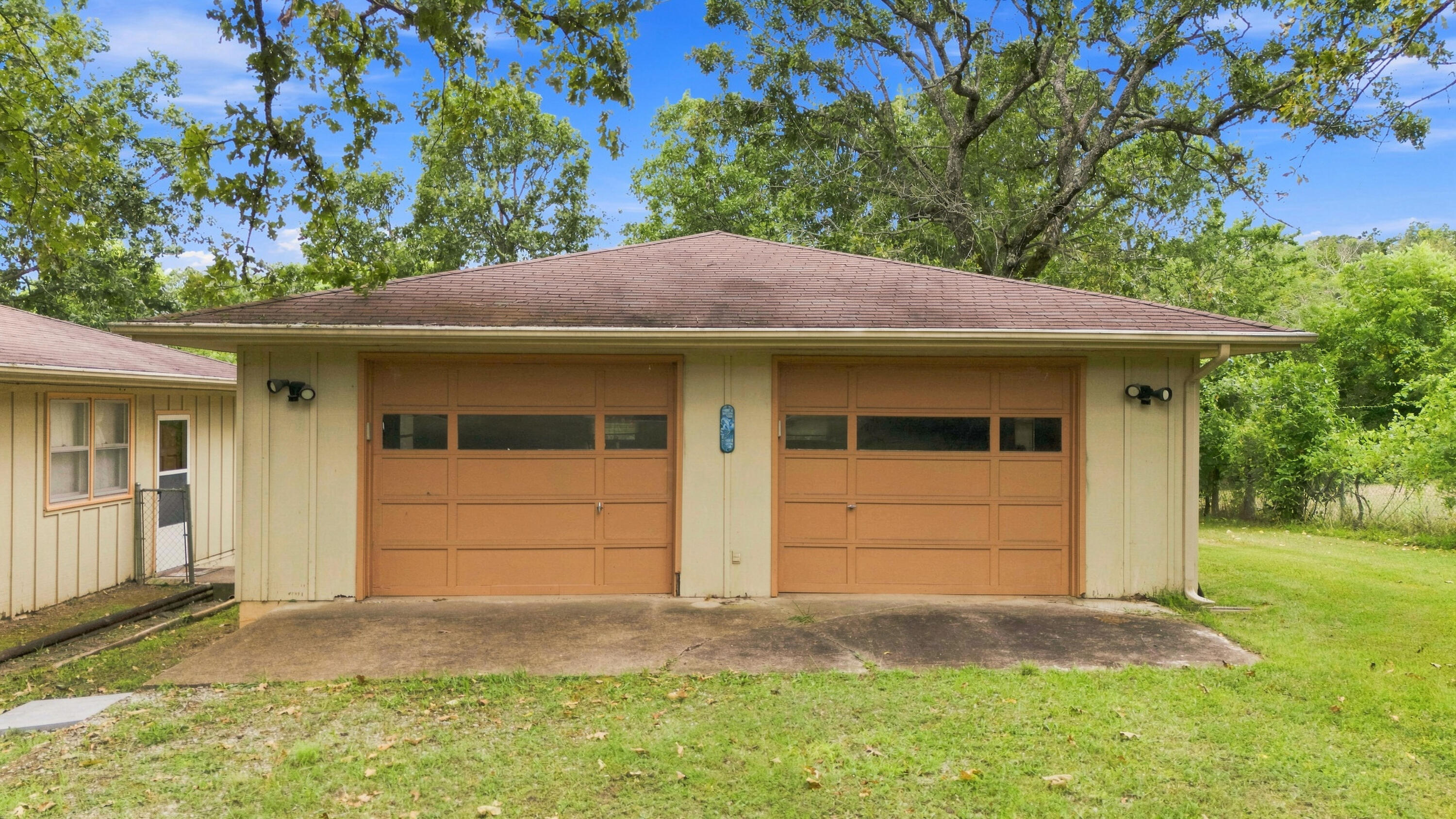 1044 State Highway T Property Photo 28