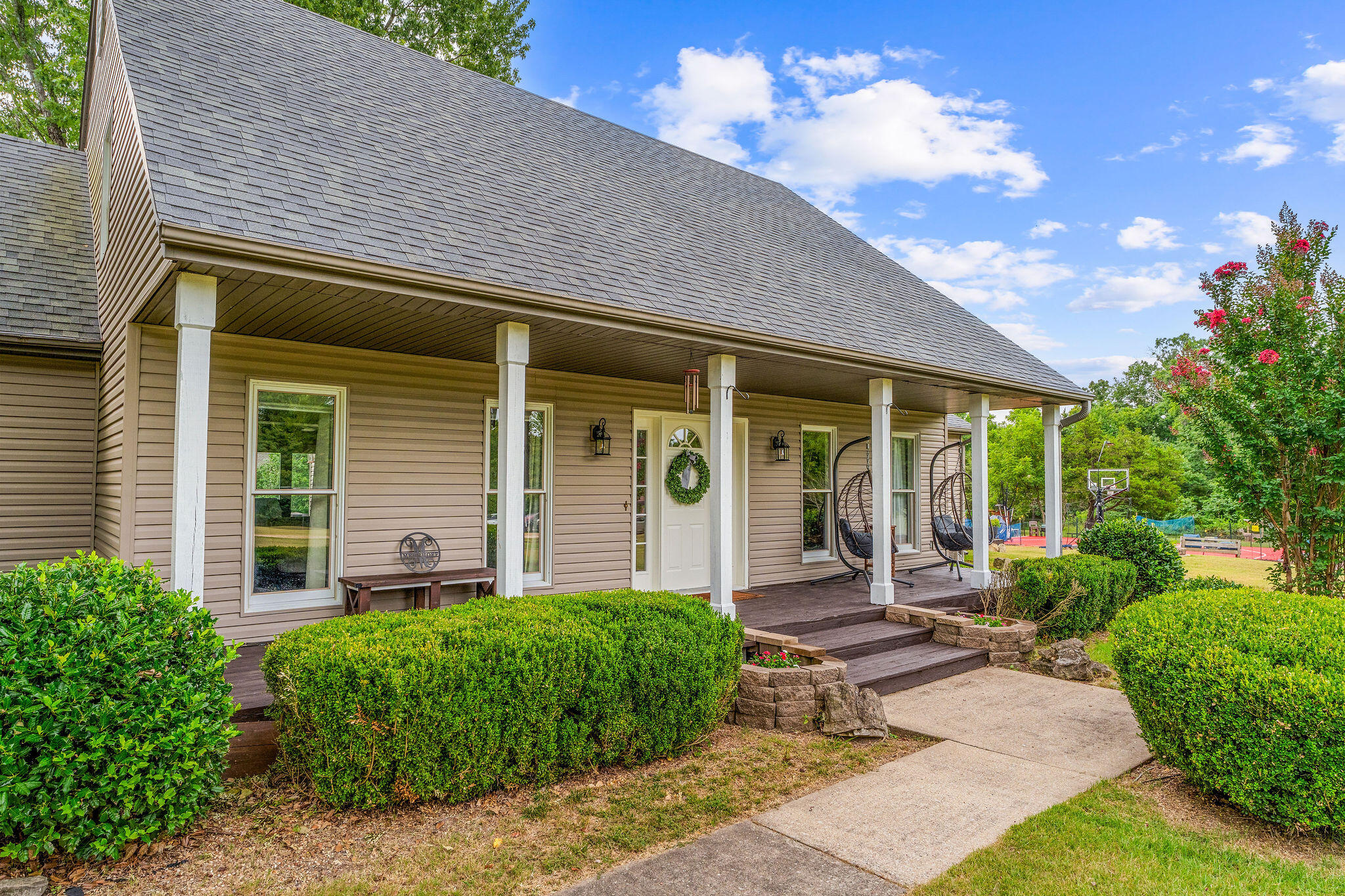 481 Sunny Brook Drive Property Photo 4