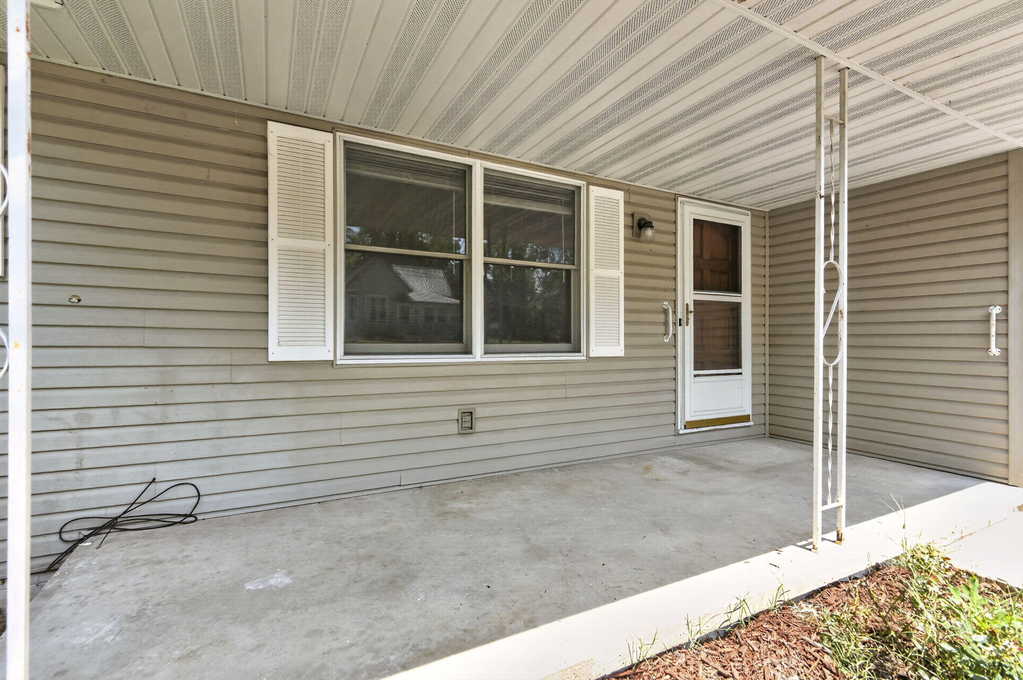 113 West Edgewood Street Property Photo 4