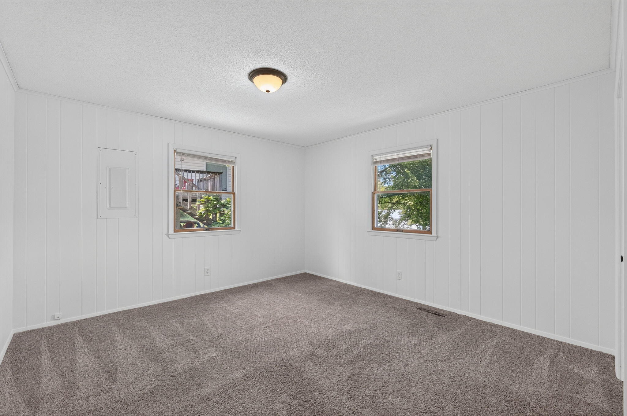 113 West Edgewood Street Property Photo 17