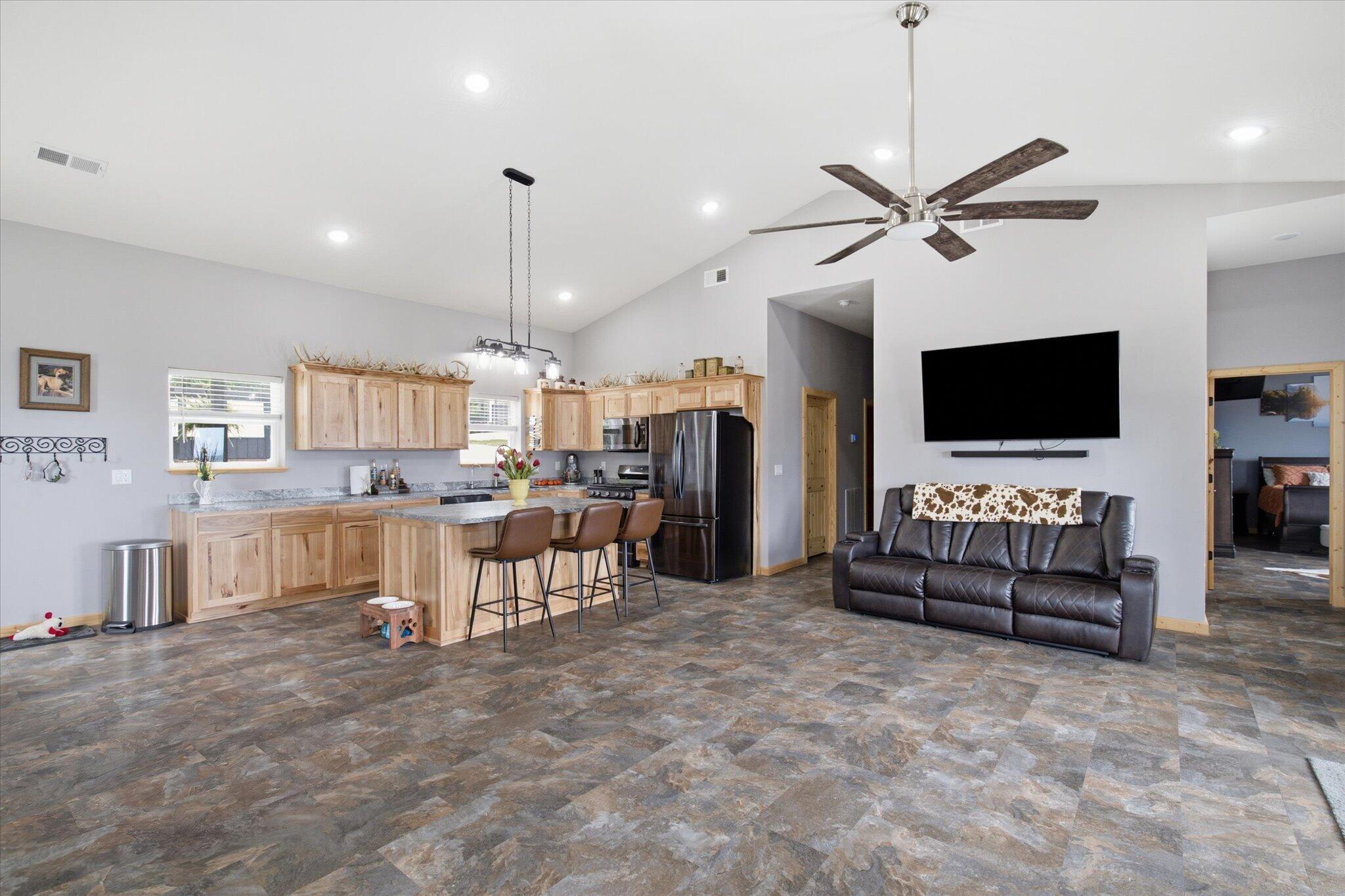 1206 State Highway B Property Photo 13