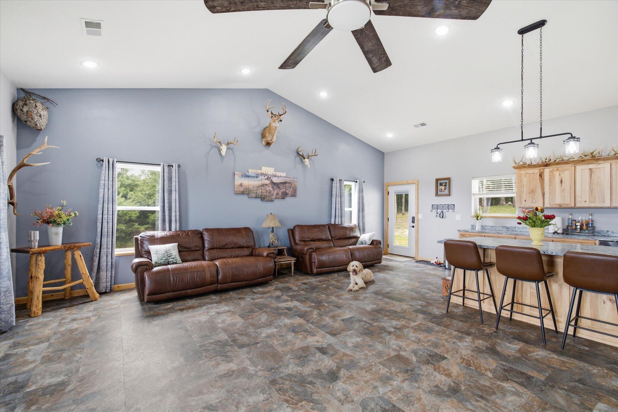 1206 State Highway B Property Photo 15