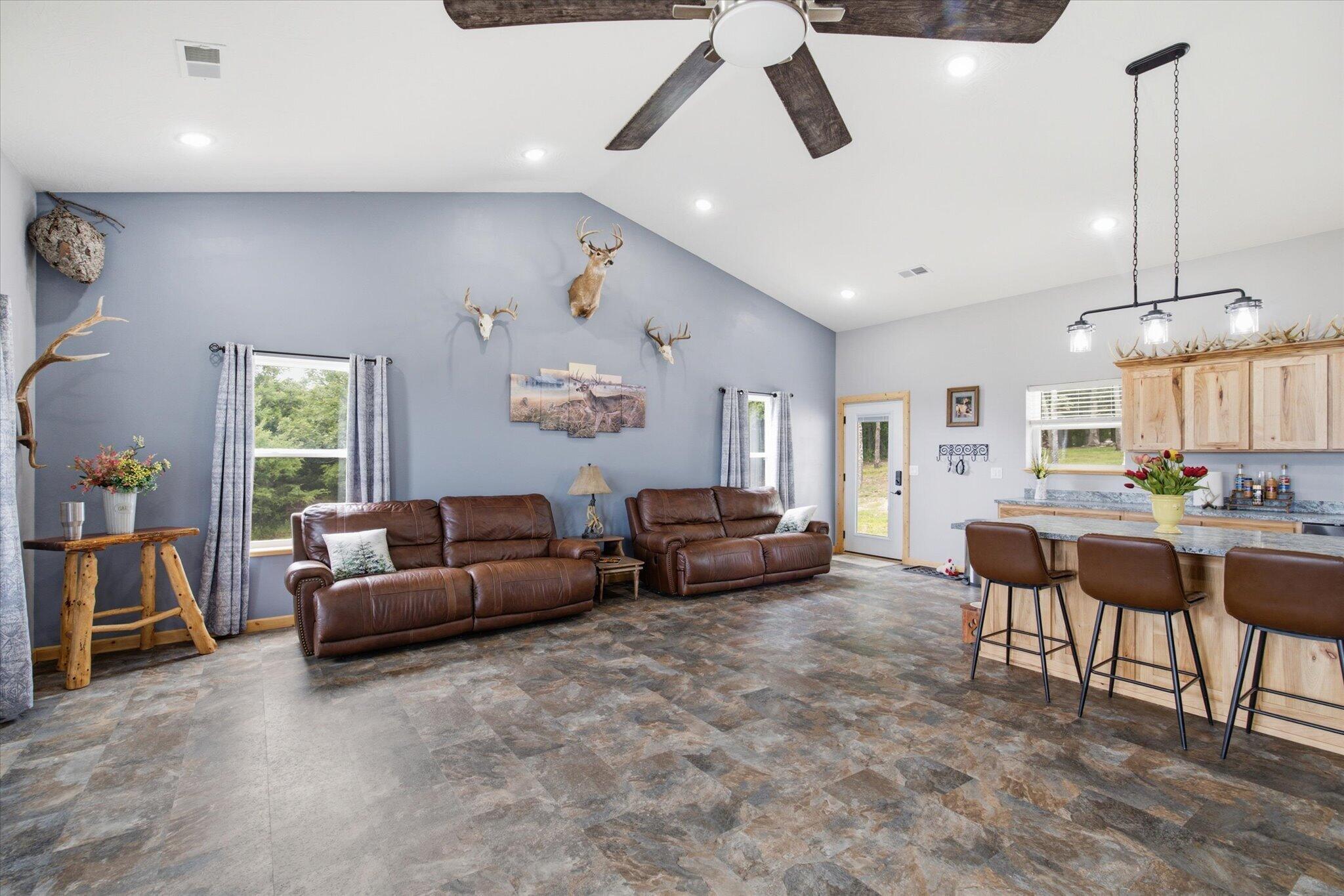 1206 State Highway B Property Photo 16