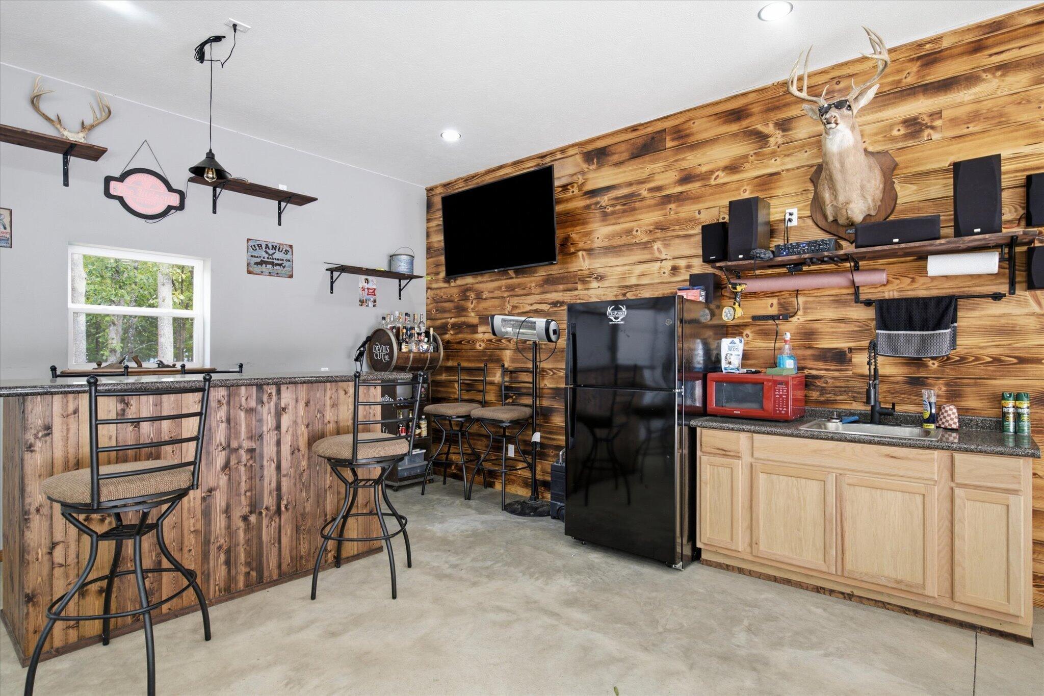 1206 State Highway B Property Photo 35