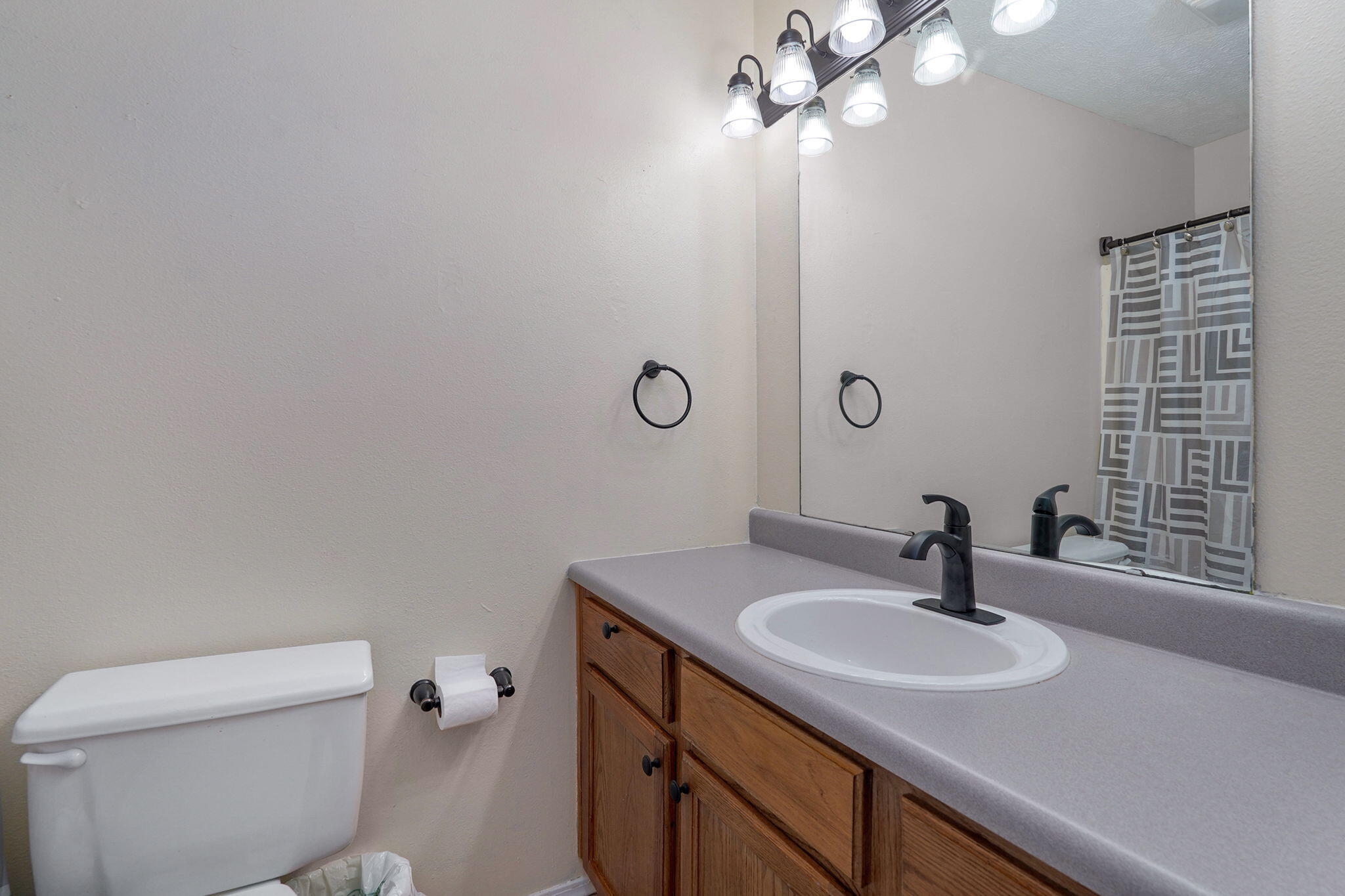826 South Chinkapin Avenue Property Photo 20
