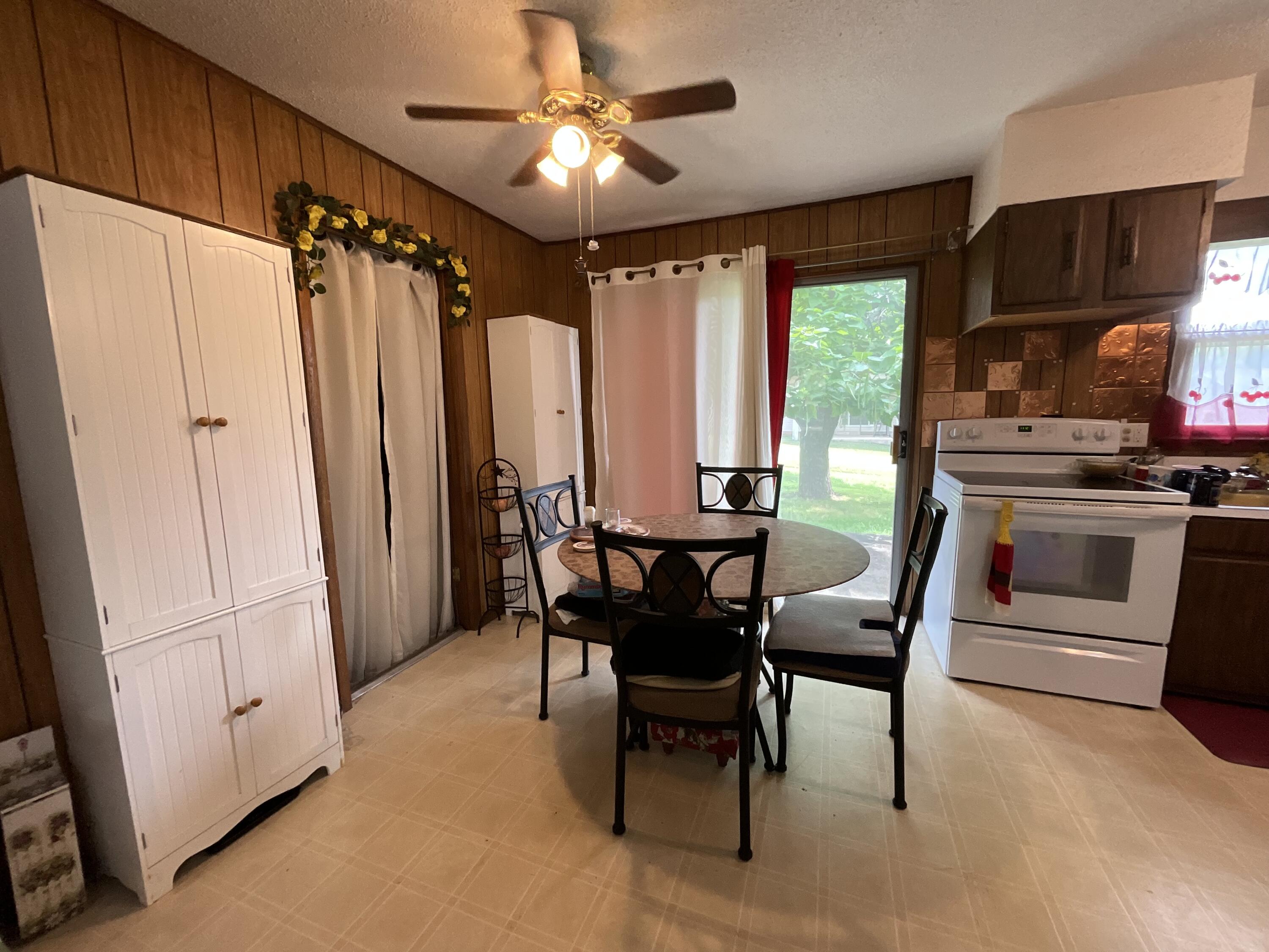 1010 Jefferson Avenue Property Photo 8