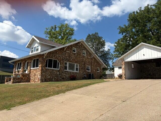 3347 North Grant Avenue Property Photo 6