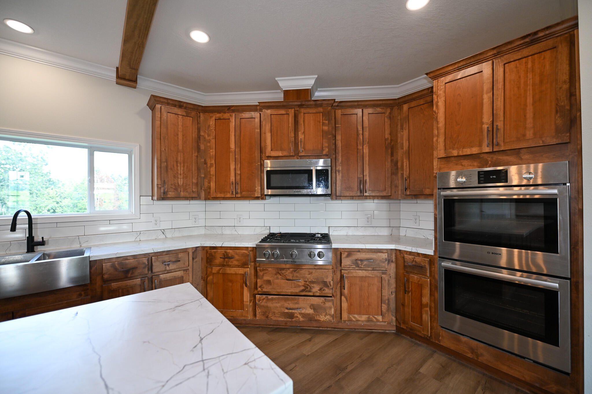 9735 South 325 Road Property Photo 17