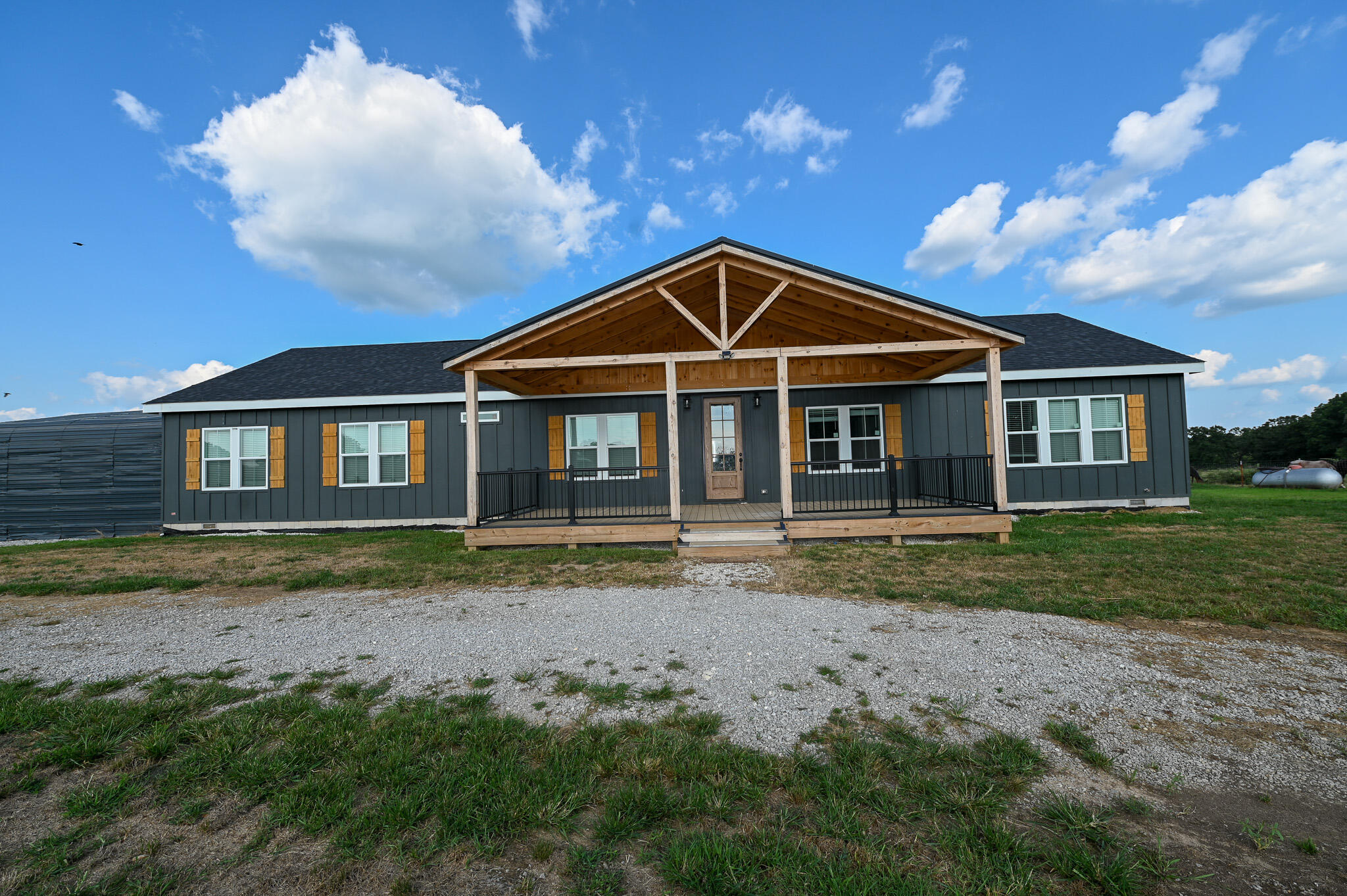 9735 South 325 Road Property Photo 39
