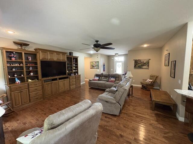 1103 Chicory Lane Property Photo 13