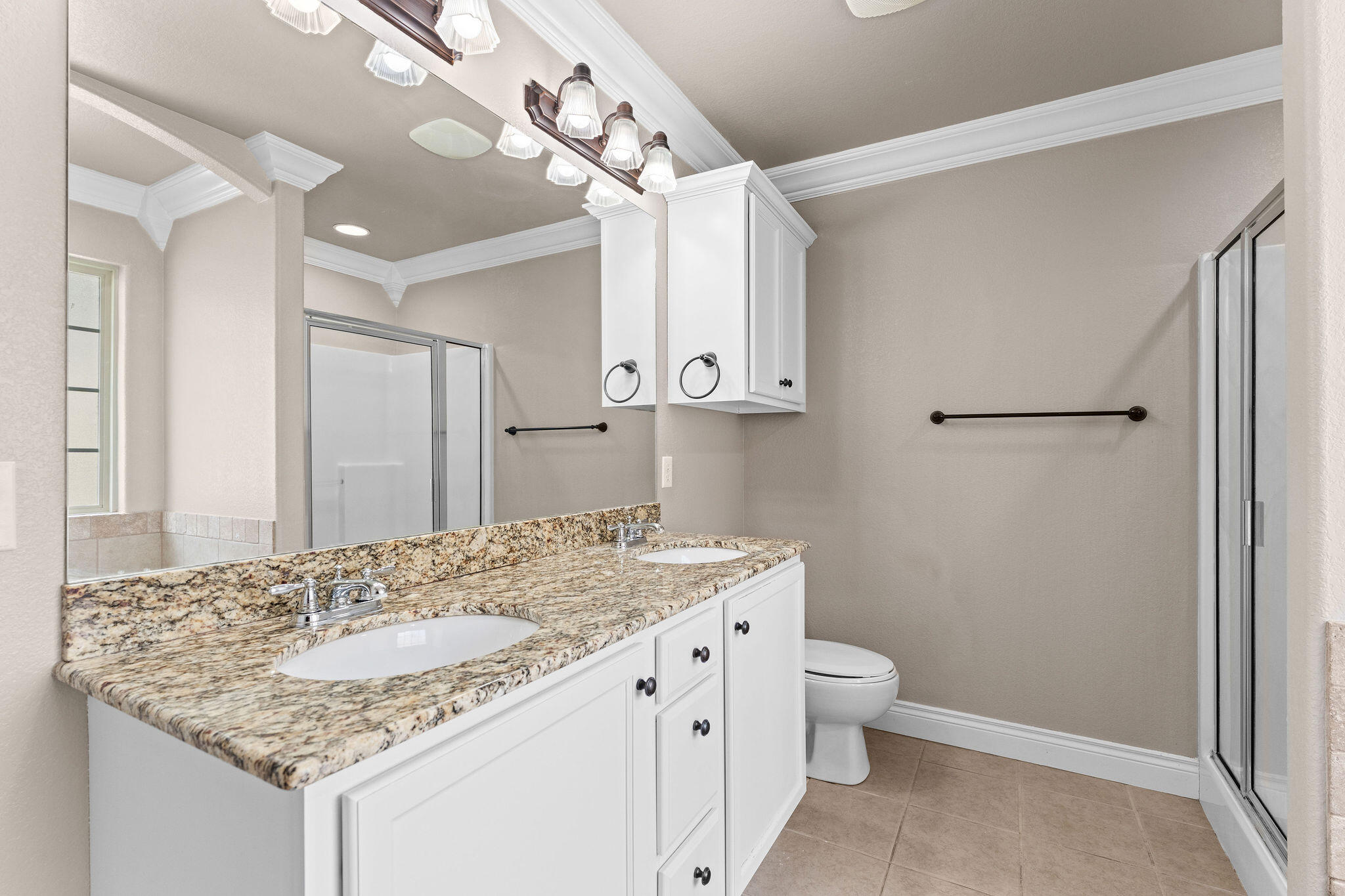 180 Stoney Pointe Drive Property Photo 21