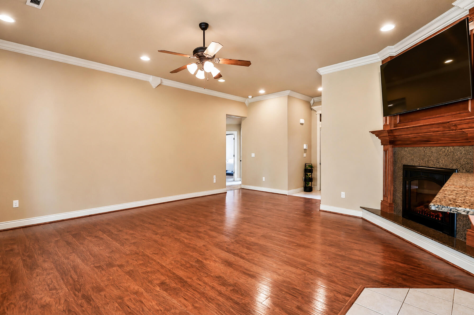 148 Hackberry Lane Property Photo 7