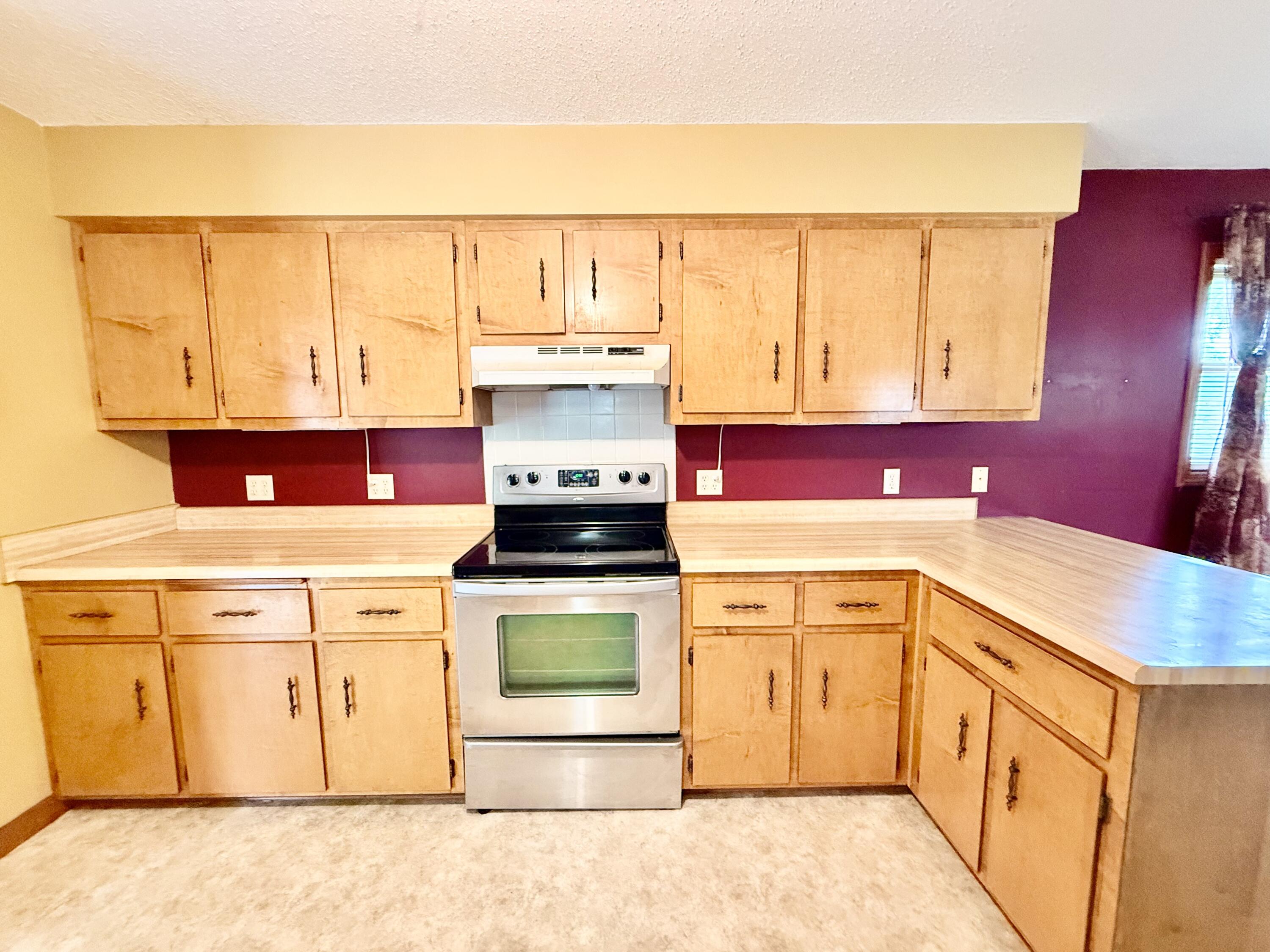1009 East 10th Street Property Photo 6
