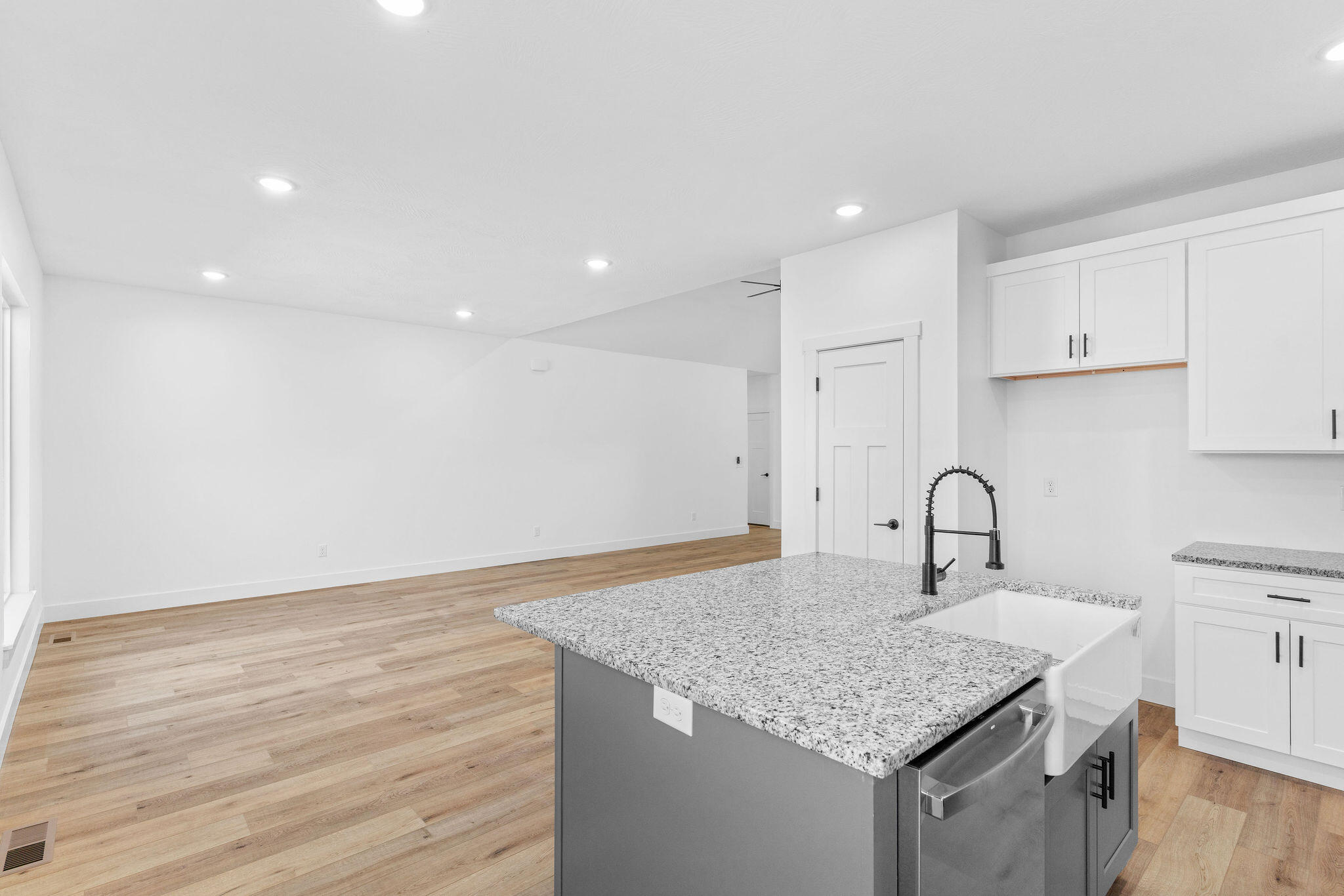 1436 North Carter Way Property Photo 14